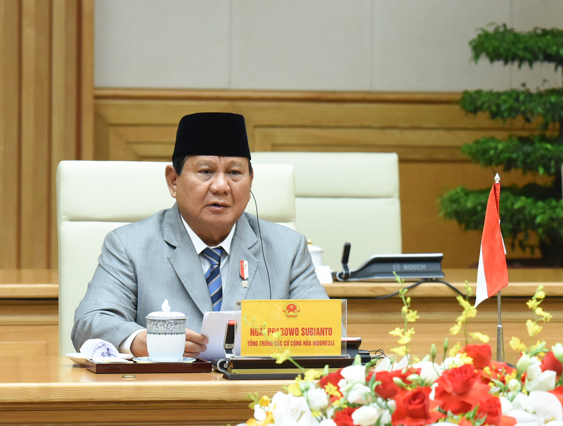 Tổng thống đắc cử Indonesia Prabowo Subianto phát biểu tại hội kiến.