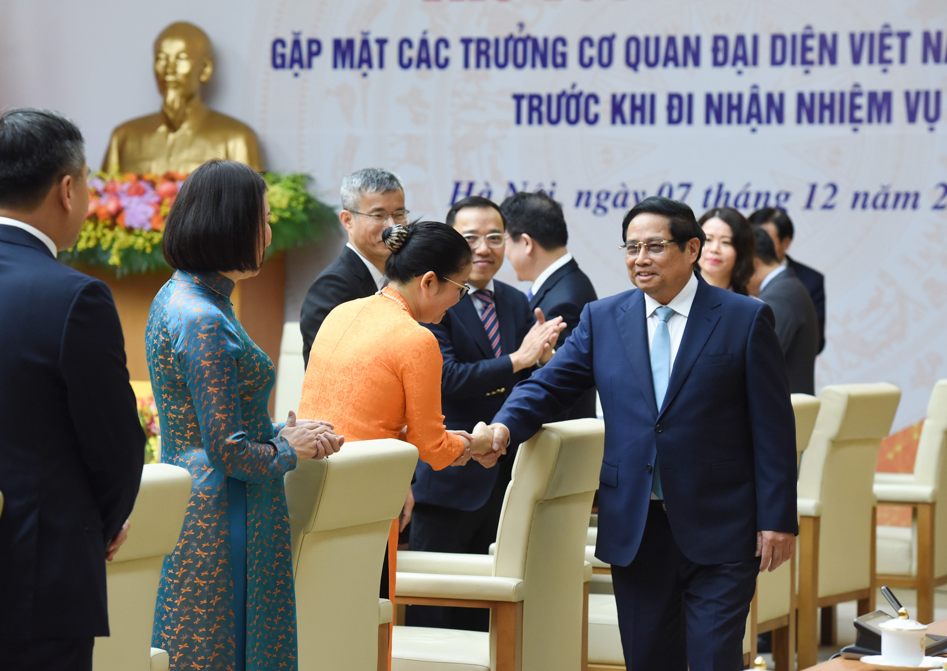 Thủ tướng Phạm Minh Chính gặp mặt các Trưởng Cơ quan đại diện Việt Nam ở nước ngoài trước khi đi nhận nhiệm vụ.