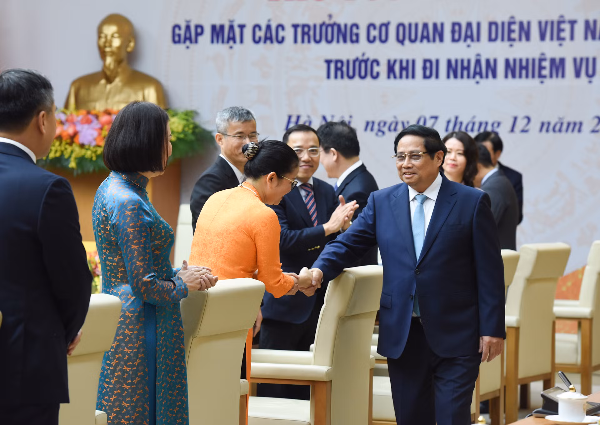 Thủ tướng Phạm Minh Chính gặp mặt các Trưởng Cơ quan đại diện Việt Nam ở nước ngoài trước khi đi nhận nhiệm vụ.