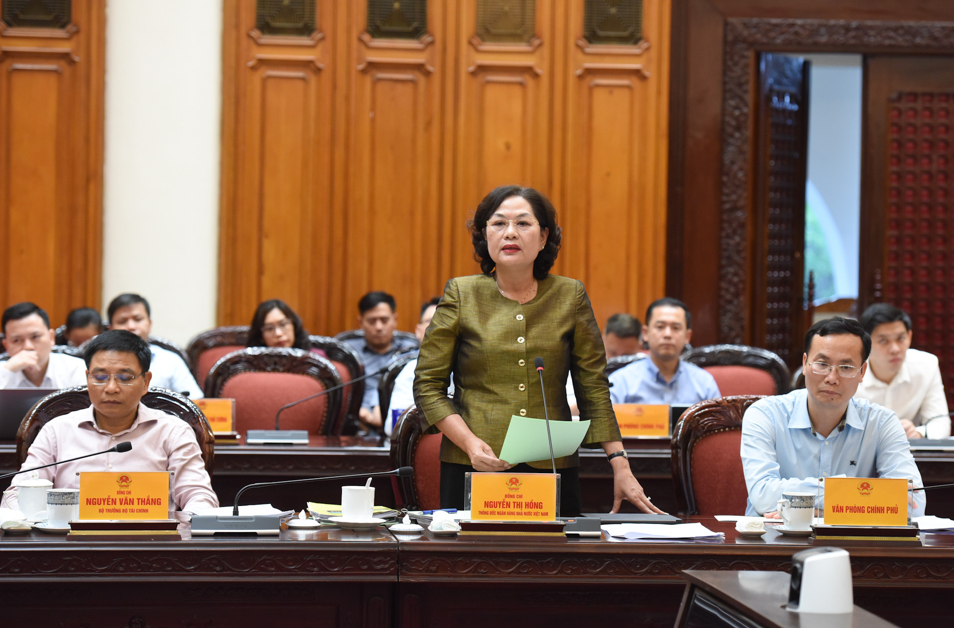 [Ảnh] Thủ tướng Phạm Minh Chính chủ trì họp về dự thảo Nghị quyết của Quốc hội về Trung tâm tài chính quốc tế tại Việt Nam ảnh 10