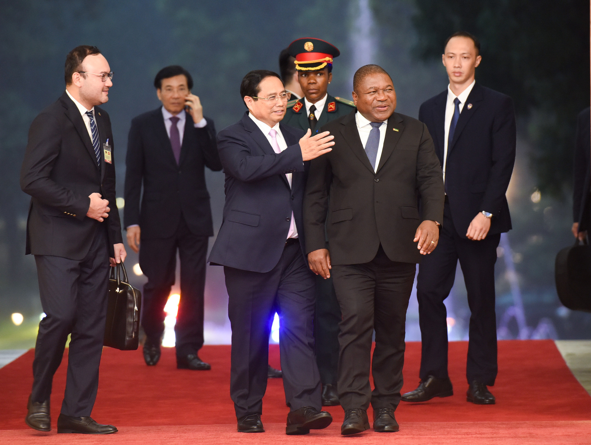 Thủ tướng Phạm Minh Chính và Tổng thống Cộng hòa Mozambique Filipe Jacinto Nyusi.