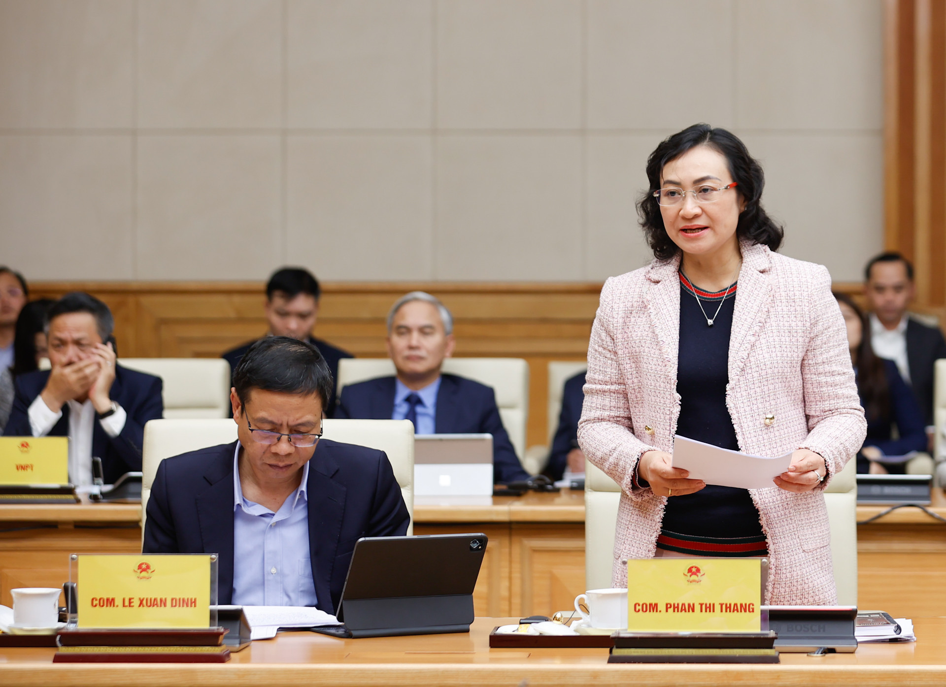 Thứ trưởng Công thương Phan Thị Thắng phát biểu.