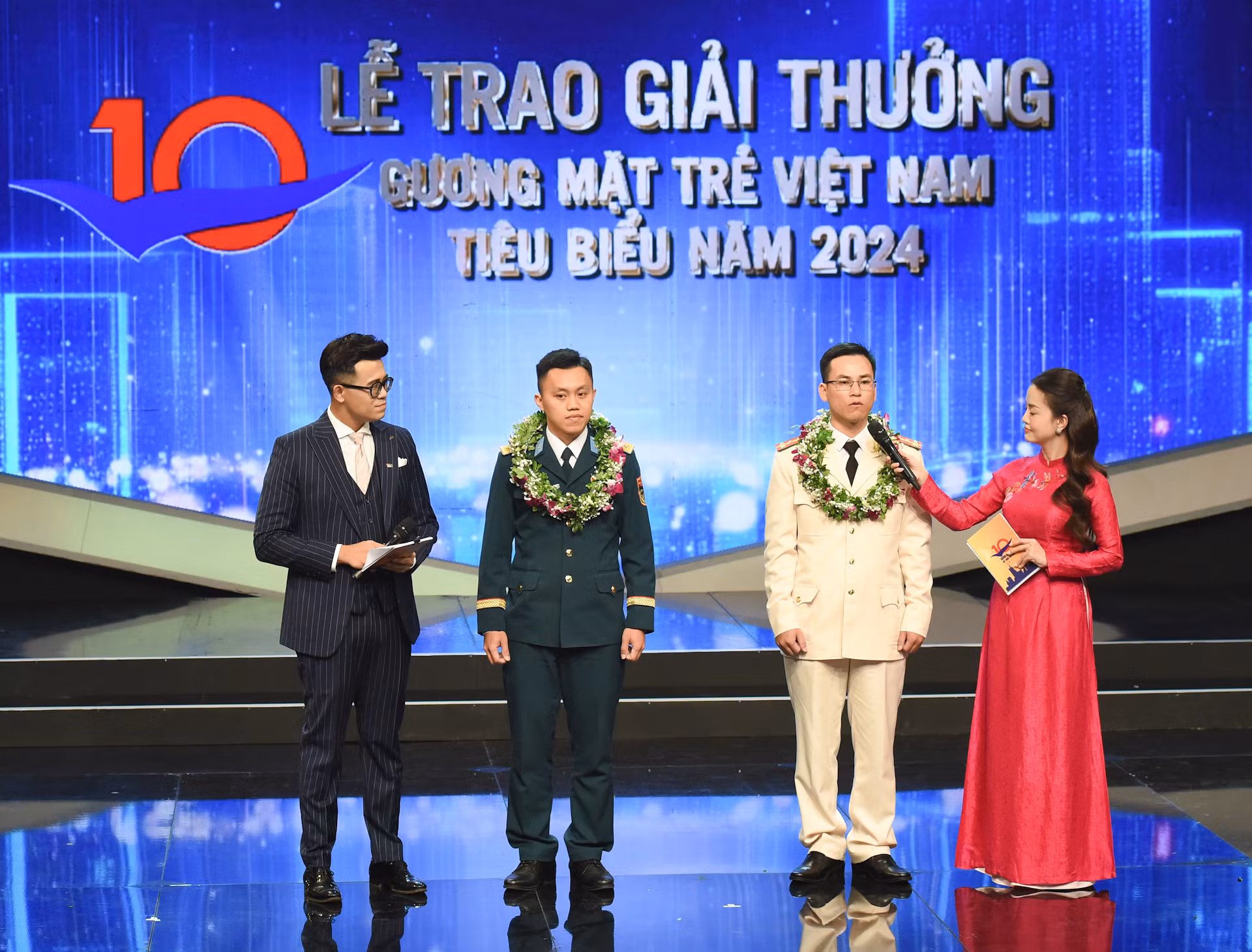 Phần giao lưu các Gương mặt trẻ Việt Nam tiêu biểu năm 2024 với khán giả.