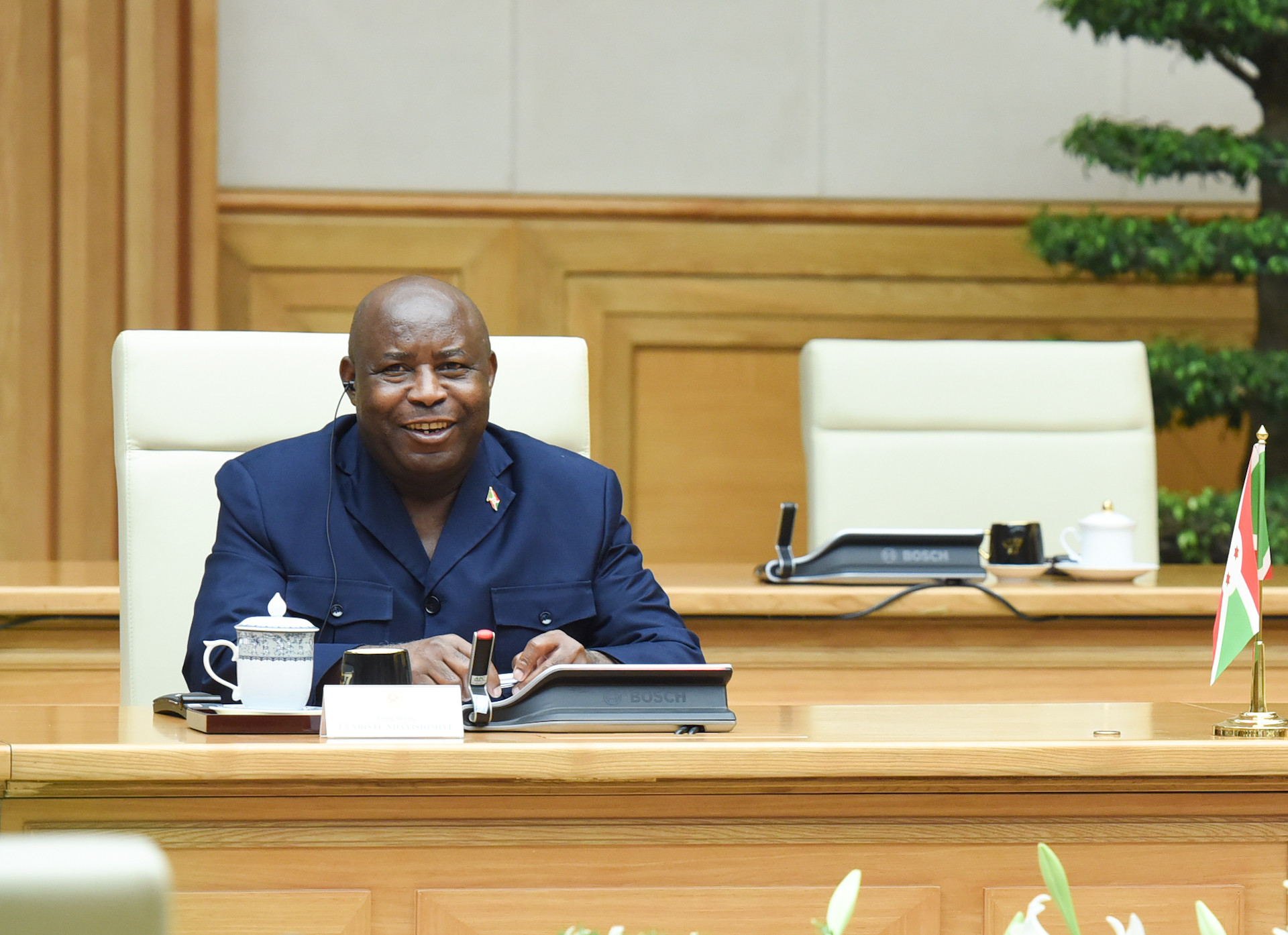 Tổng thống nước Cộng hòa Burundi Evariste Ndayishimiye phát biểu tại hội kiến.