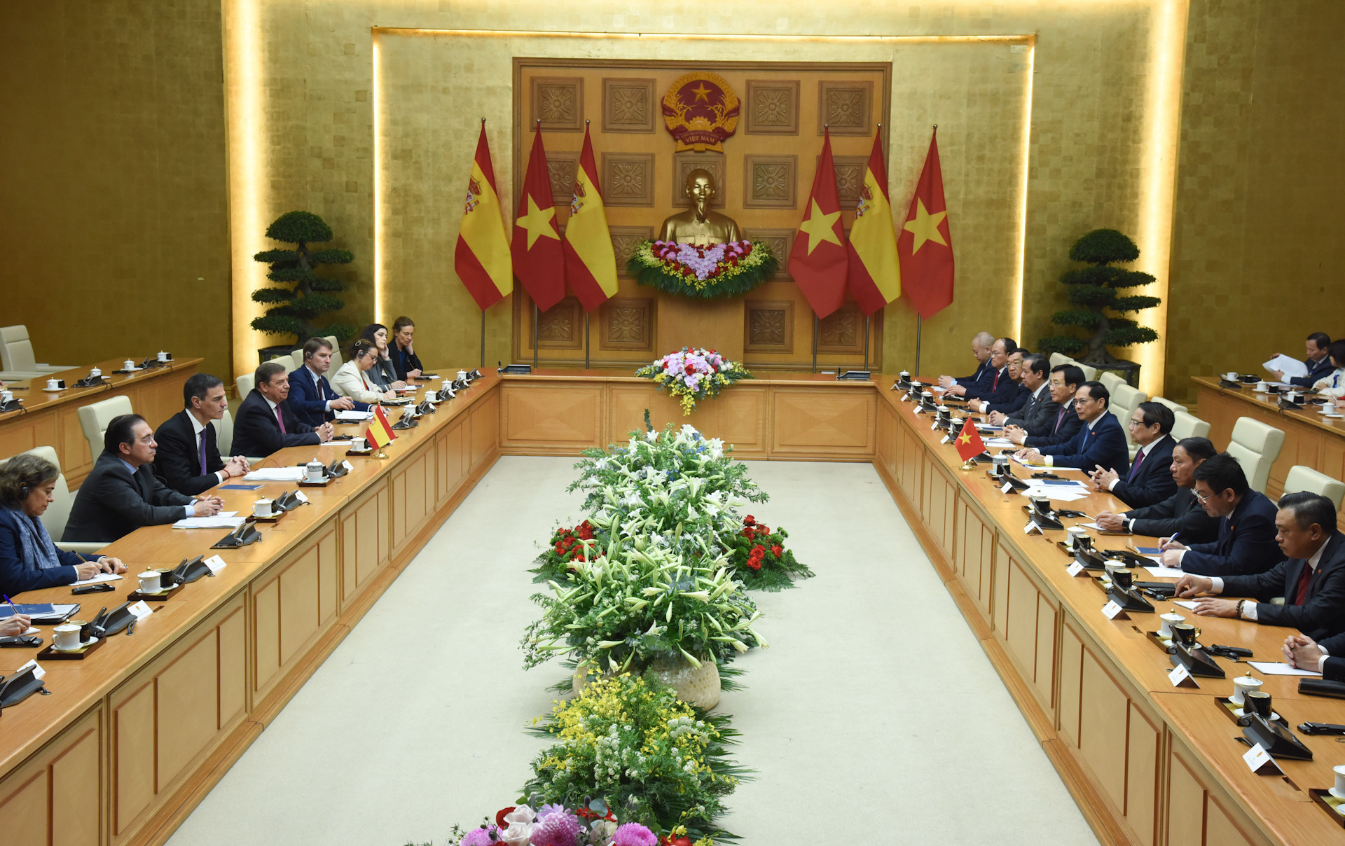 [Ảnh] Thủ tướng Phạm Minh Chính hội đàm với Thủ tướng Tây Ban Nha Pedro Sanchez ảnh 6