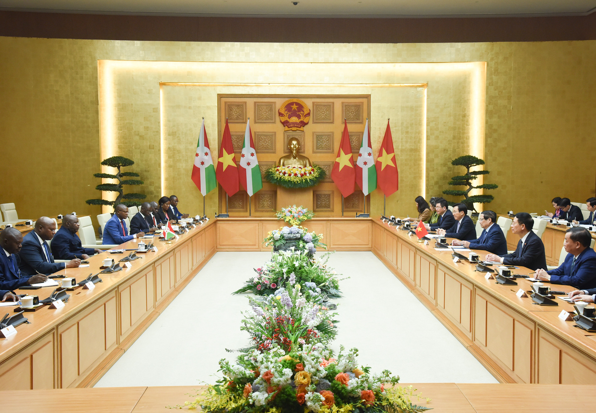 Quang cảnh hội kiến.