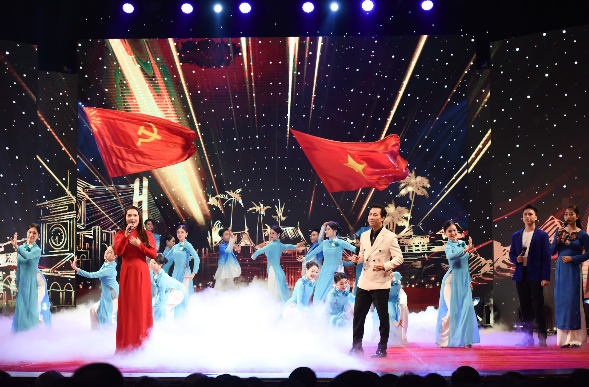 Chương trình nghệ thuật tại buổi lễ.