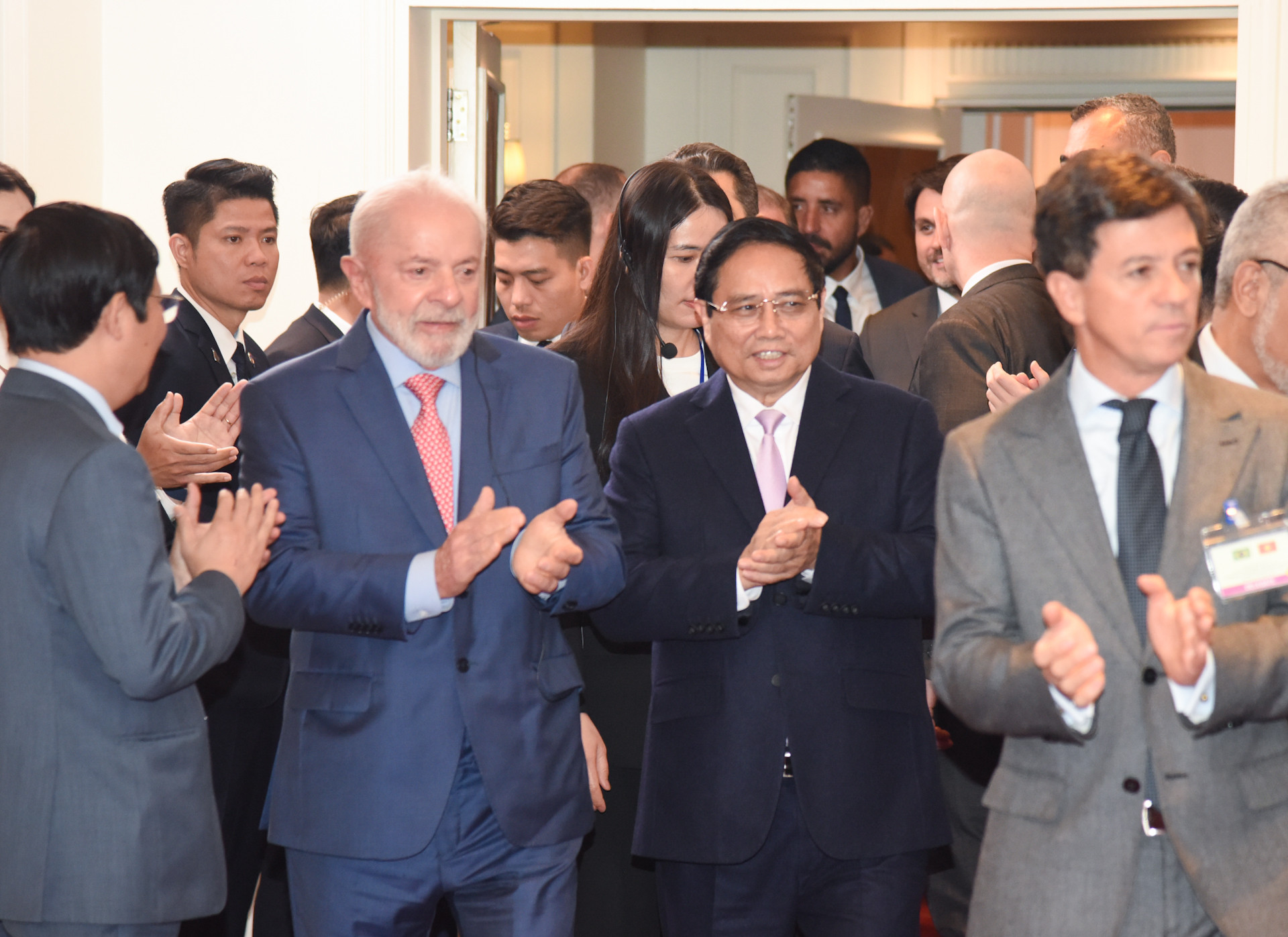 Thủ tướng Phạm Minh Chính và Tổng thống Brazil Luiz Inácio Lula da Silva đến dự Diễn đàn kinh tế Việt Nam-Brazil.