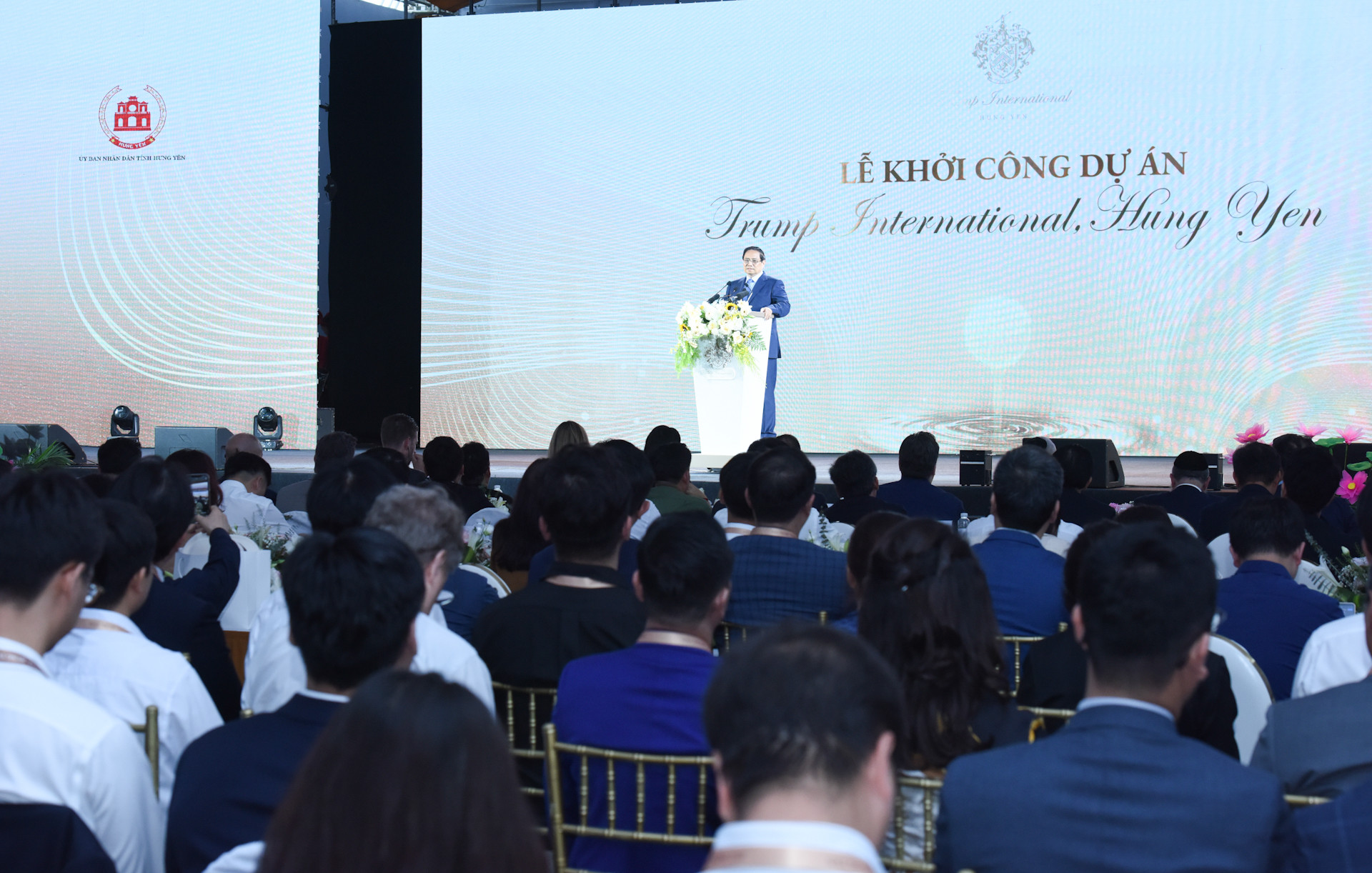 Dự án khu phức hợp đô thị, du lịch sinh thái và sân golf Khoái Châu có quy mô diện tích gần 1.000 ha và tổng mức đầu tư trên 1,5 tỷ USD; bao gồm hệ thống sân golf VIP 54 hố, khu nghỉ dưỡng, biệt thự cao cấp, quần thể đô thị hiện đại và các tiện ích theo tiêu chuẩn quốc tế.