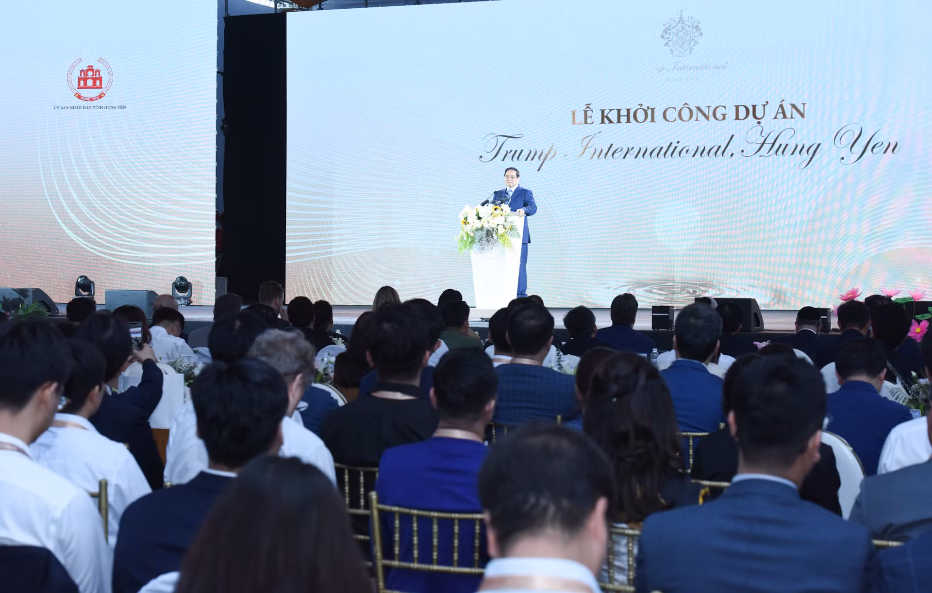 Dự án khu phức hợp đô thị, du lịch sinh thái và sân golf Khoái Châu có quy mô diện tích gần 1.000 ha và tổng mức đầu tư trên 1,5 tỷ USD; bao gồm hệ thống sân golf VIP 54 hố, khu nghỉ dưỡng, biệt thự cao cấp, quần thể đô thị hiện đại và các tiện ích theo tiêu chuẩn quốc tế.