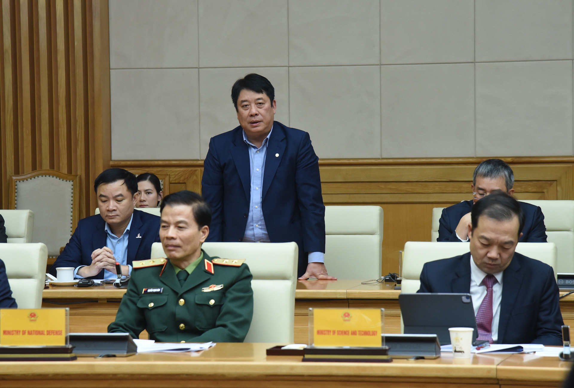 Tổng giám đốc EVN Nguyễn Anh Tuấn phát biểu.