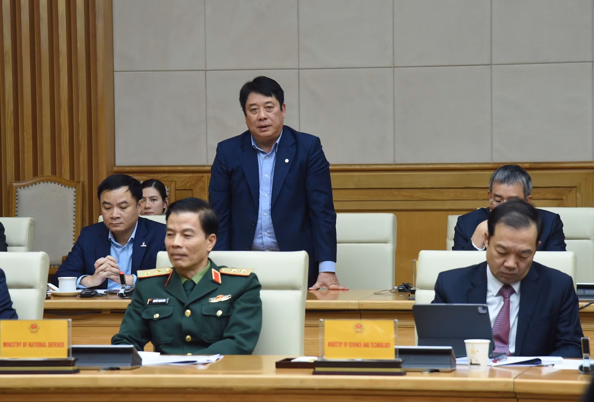 Tổng giám đốc EVN Nguyễn Anh Tuấn phát biểu.