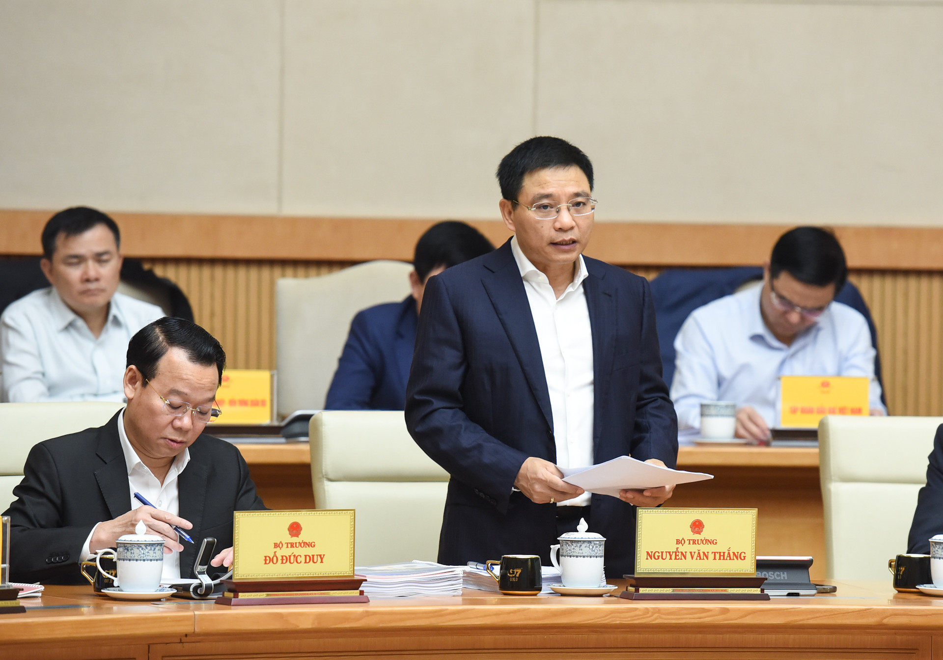 Bộ trưởng Tài chính Nguyễn Văn Thắng báo cáo tình phát triển kinh tế-xã hội tháng 3 và quý I/2025.