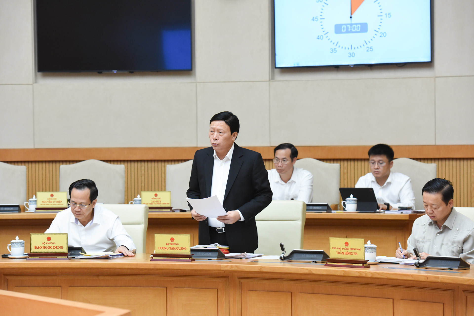 Thứ trưởng Công an Lê Quốc Hùng phát biểu.