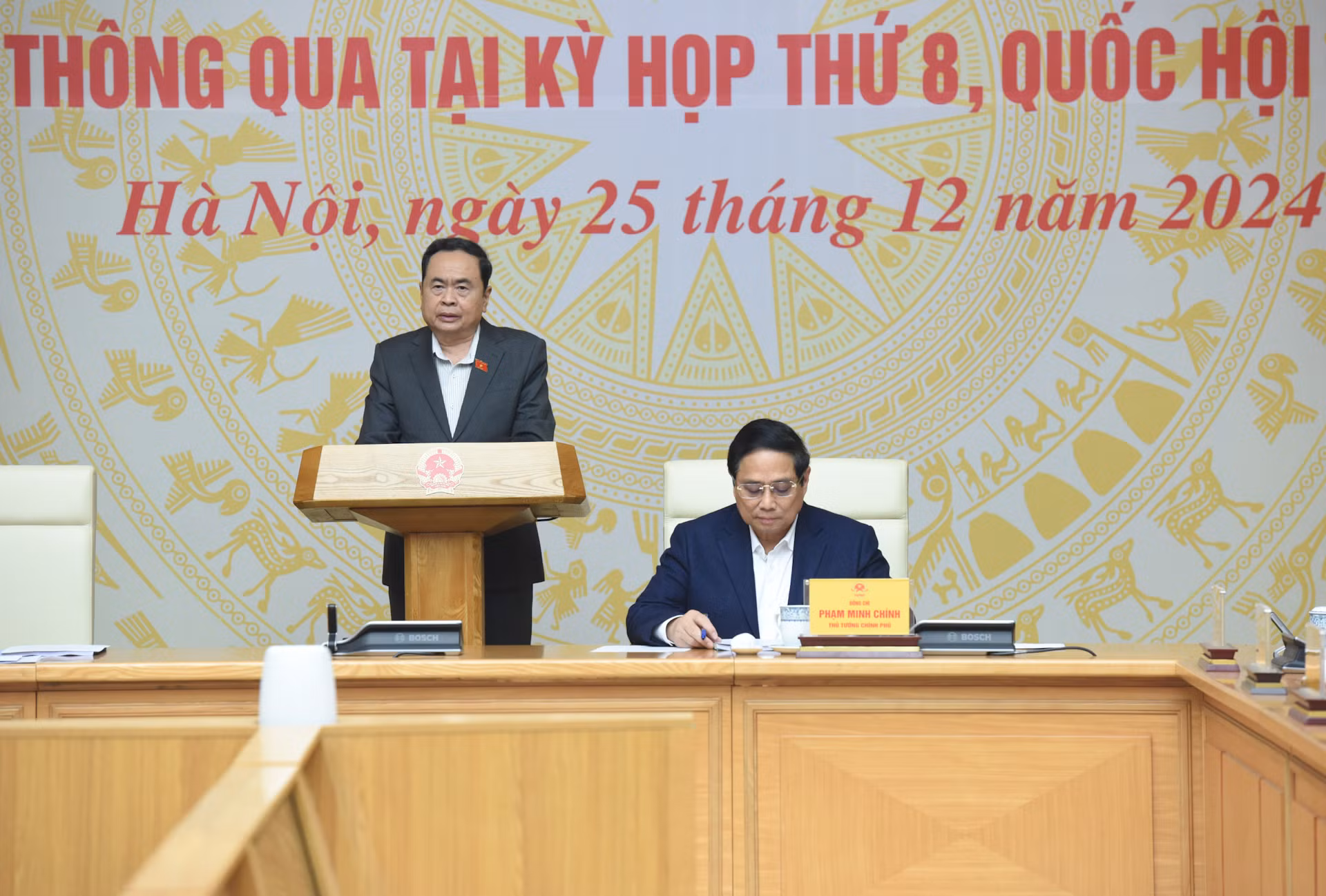 Chủ tịch Quốc hội Trần Thanh Mẫn phát biểu tại hội nghị.