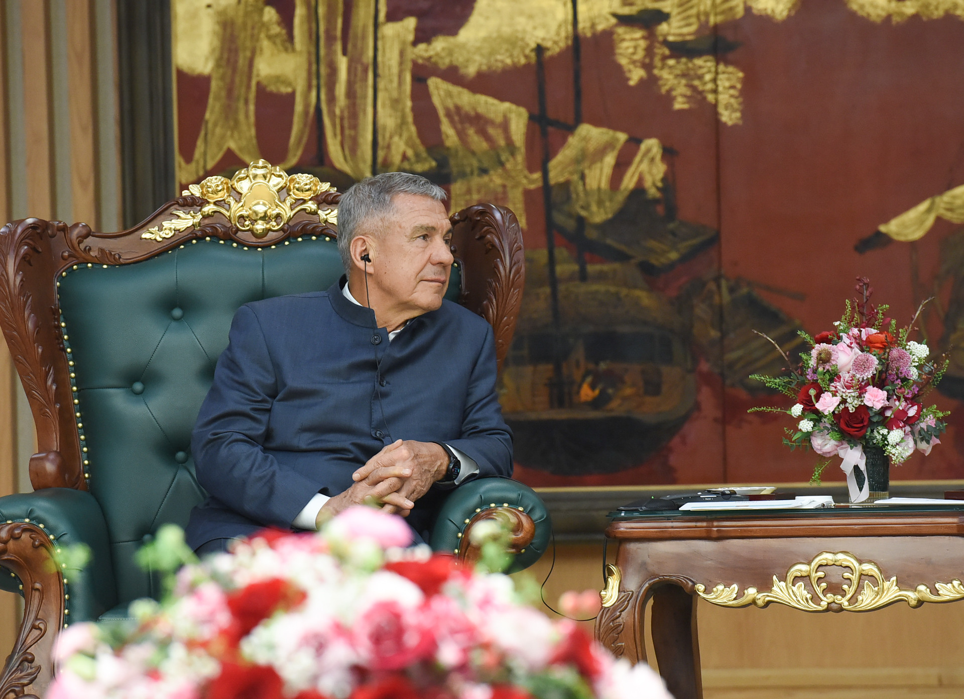 Ông Rustam Minnikhanov phát biểu tại buổi tiếp.