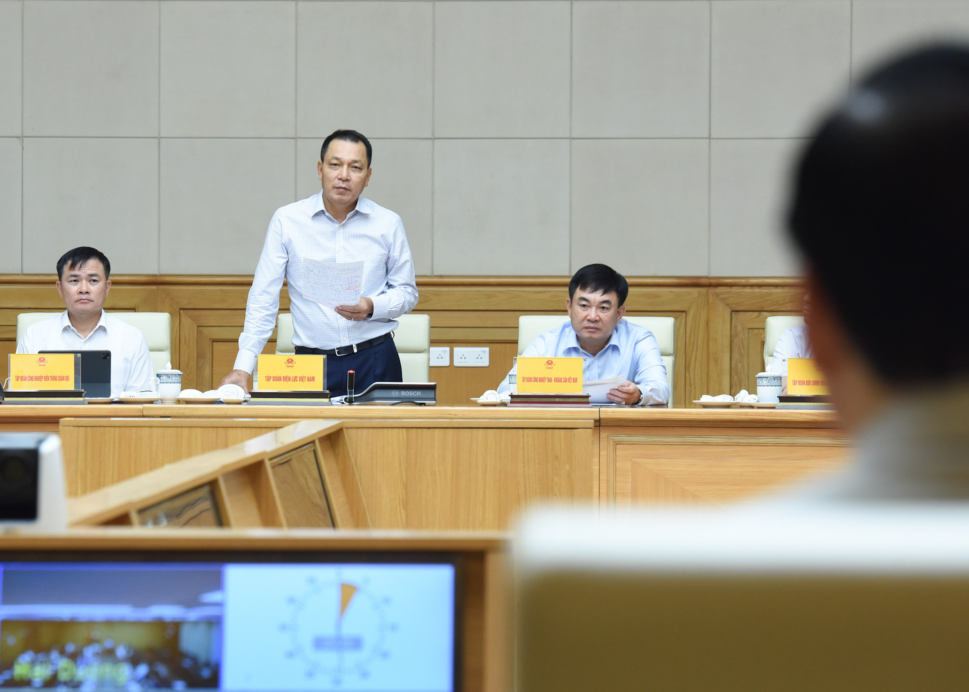 Theo Chủ tịch Hội đồng thành viên Tập đoàn Điện lực Việt Nam (EVN) Đặng Hoàng An: Hệ thống truyền tải điện cơ bản được khắc phục hoàn toàn.