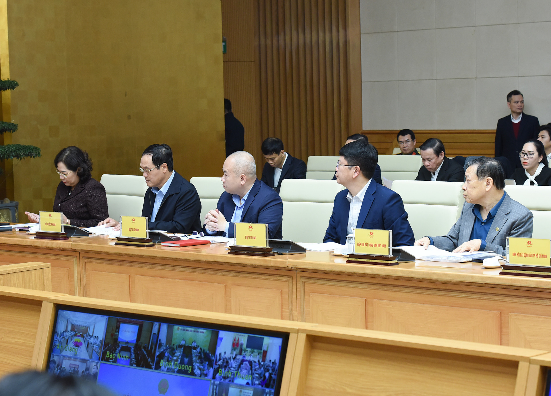 Đại diện lãnh đạo các bộ, ban, ngành tham dự Hội nghị.