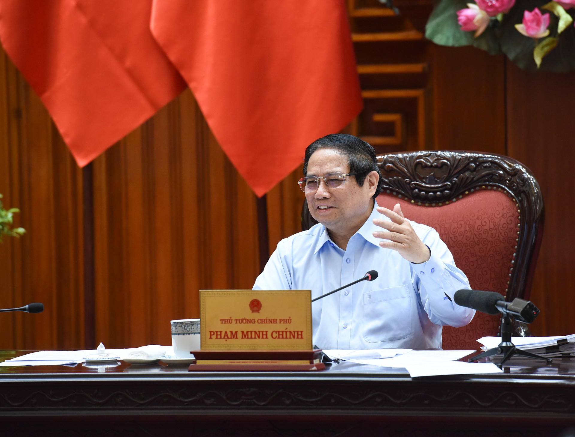 Thủ tướng Phạm Minh Chính phát biểu chỉ đạo tại cuộc họp.