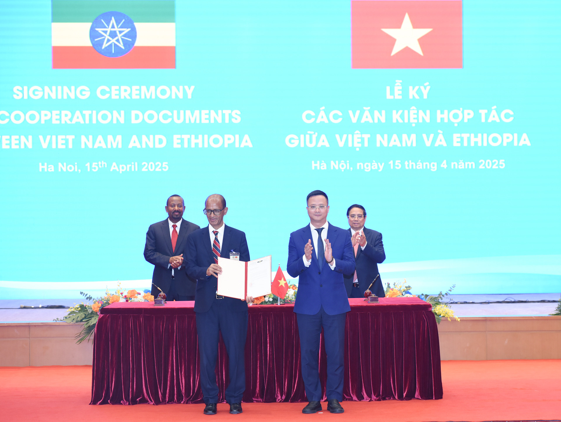 [Ảnh] Hai Thủ tướng chứng kiến Lễ ký kết trao văn kiện hợp tác giữa Việt Nam và Ethiopia ảnh 4