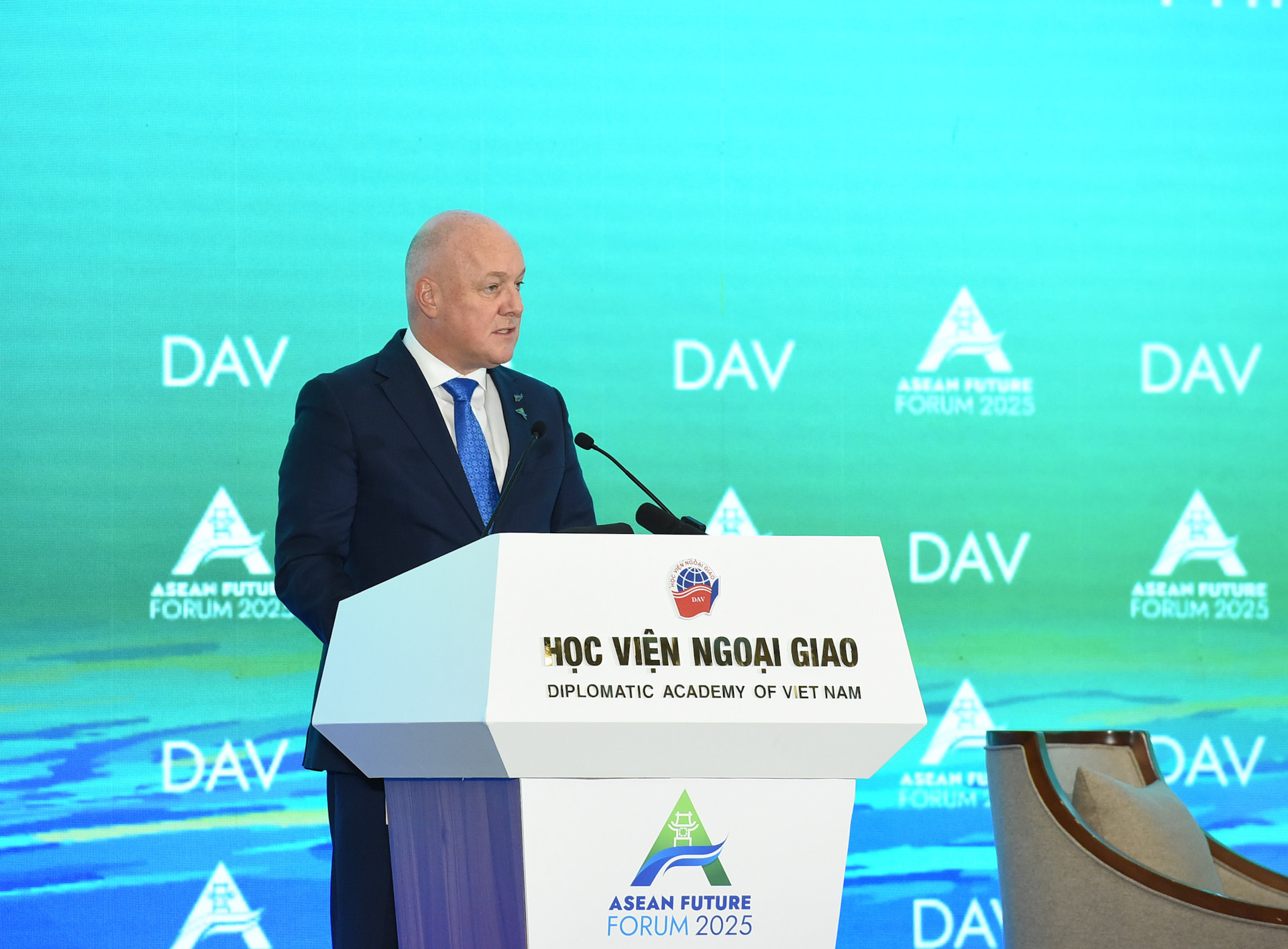 Thủ tướng New Zealand Christopher Luxon phát biểu.