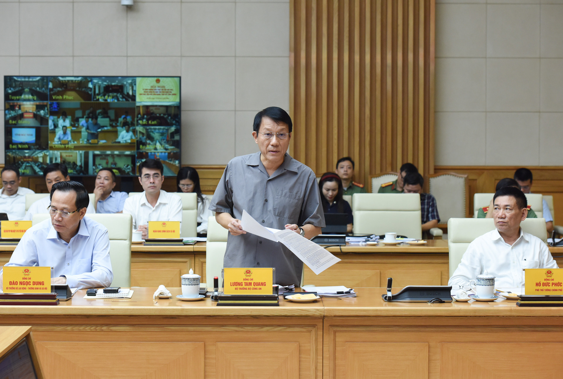 Bộ trưởng Công an Lương Tam Quang phát biểu.