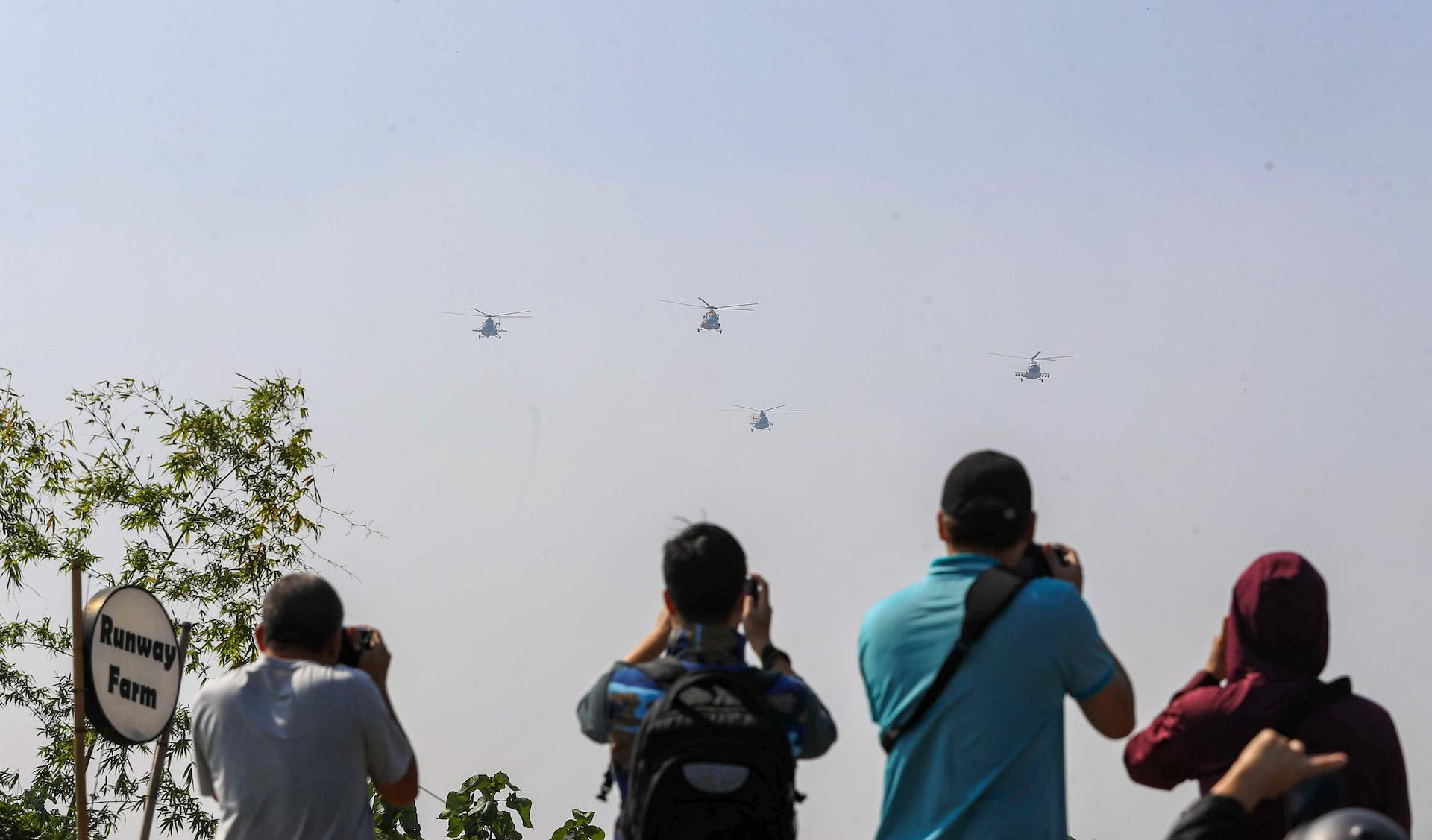 Mãn nhãn với chiến đấu cơ "hổ mang chúa" Su-30MK2 trên bầu trời Hà Nội ảnh 11