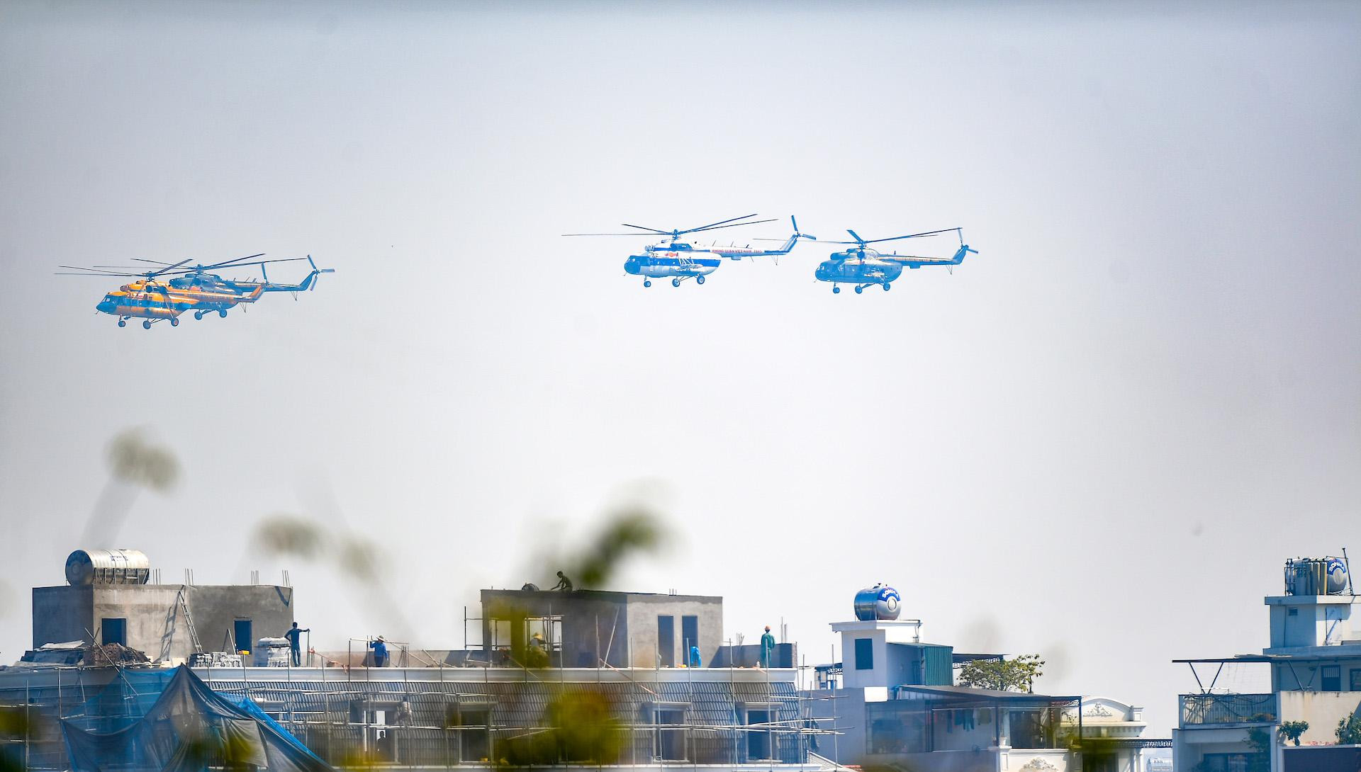 Mãn nhãn với chiến đấu cơ "hổ mang chúa" Su-30MK2 trên bầu trời Hà Nội ảnh 10