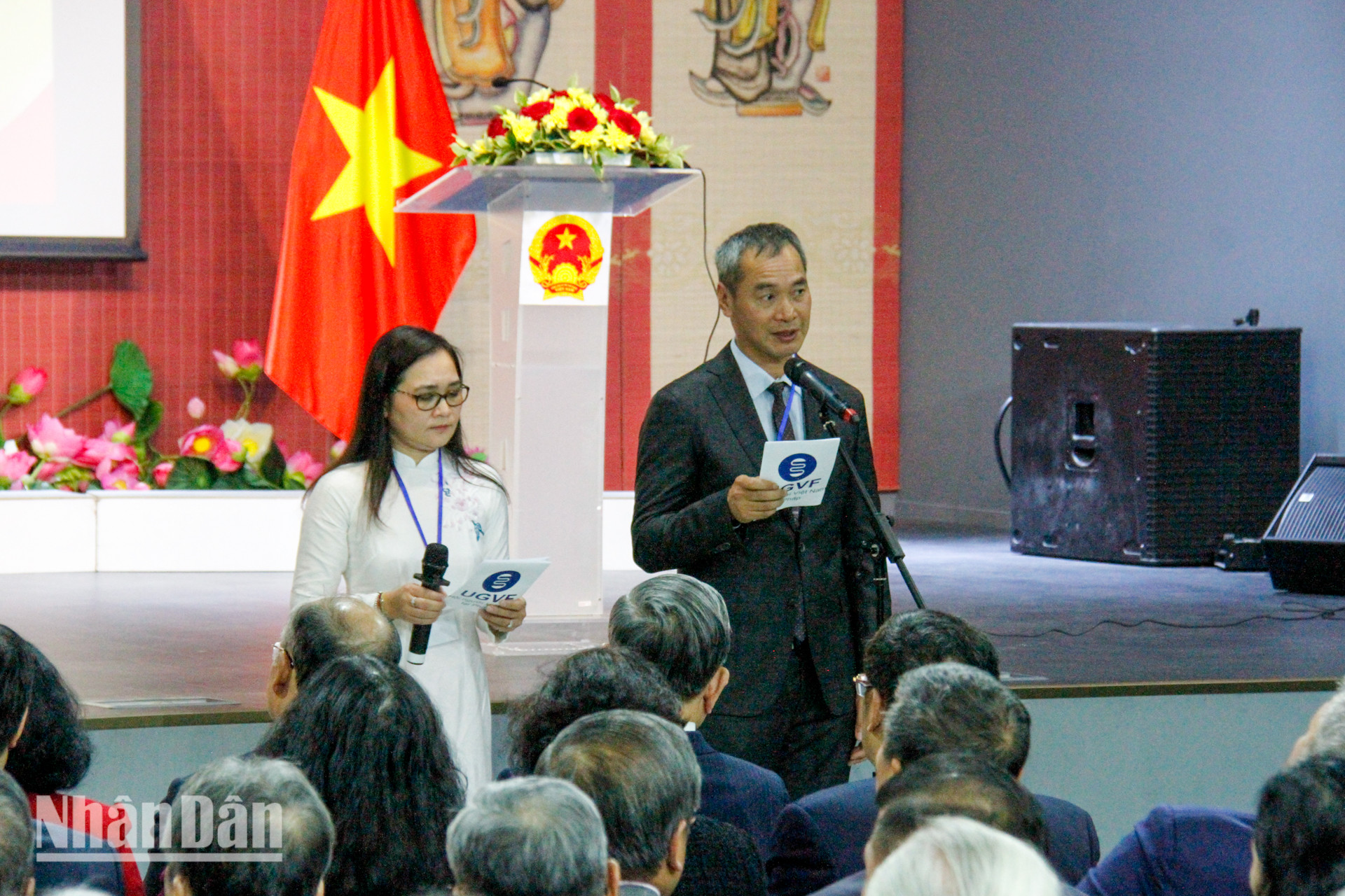 [ẢNH] Tổng Bí thư, Chủ tịch nước Tô Lâm gặp mặt bà con kiều bào tại Pháp ảnh 5