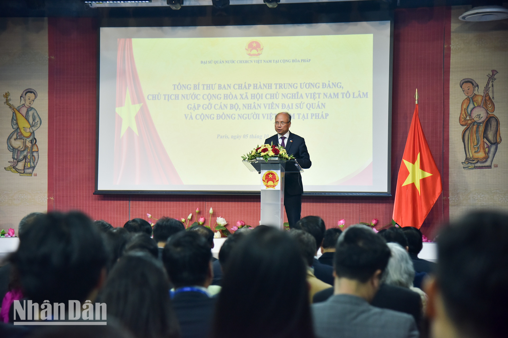 [ẢNH] Tổng Bí thư, Chủ tịch nước Tô Lâm gặp mặt bà con kiều bào tại Pháp ảnh 4