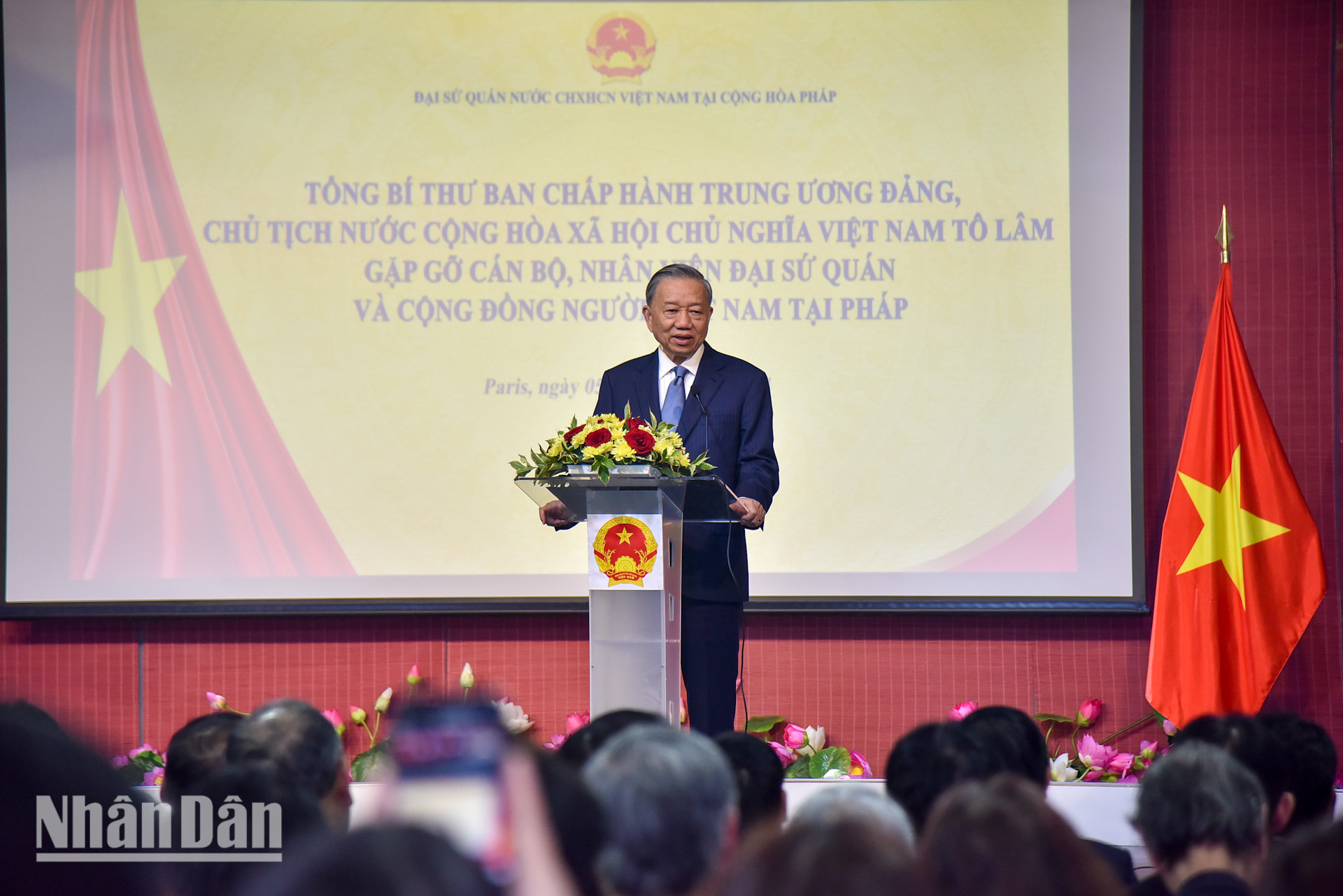 [ẢNH] Tổng Bí thư, Chủ tịch nước Tô Lâm gặp mặt bà con kiều bào tại Pháp ảnh 8