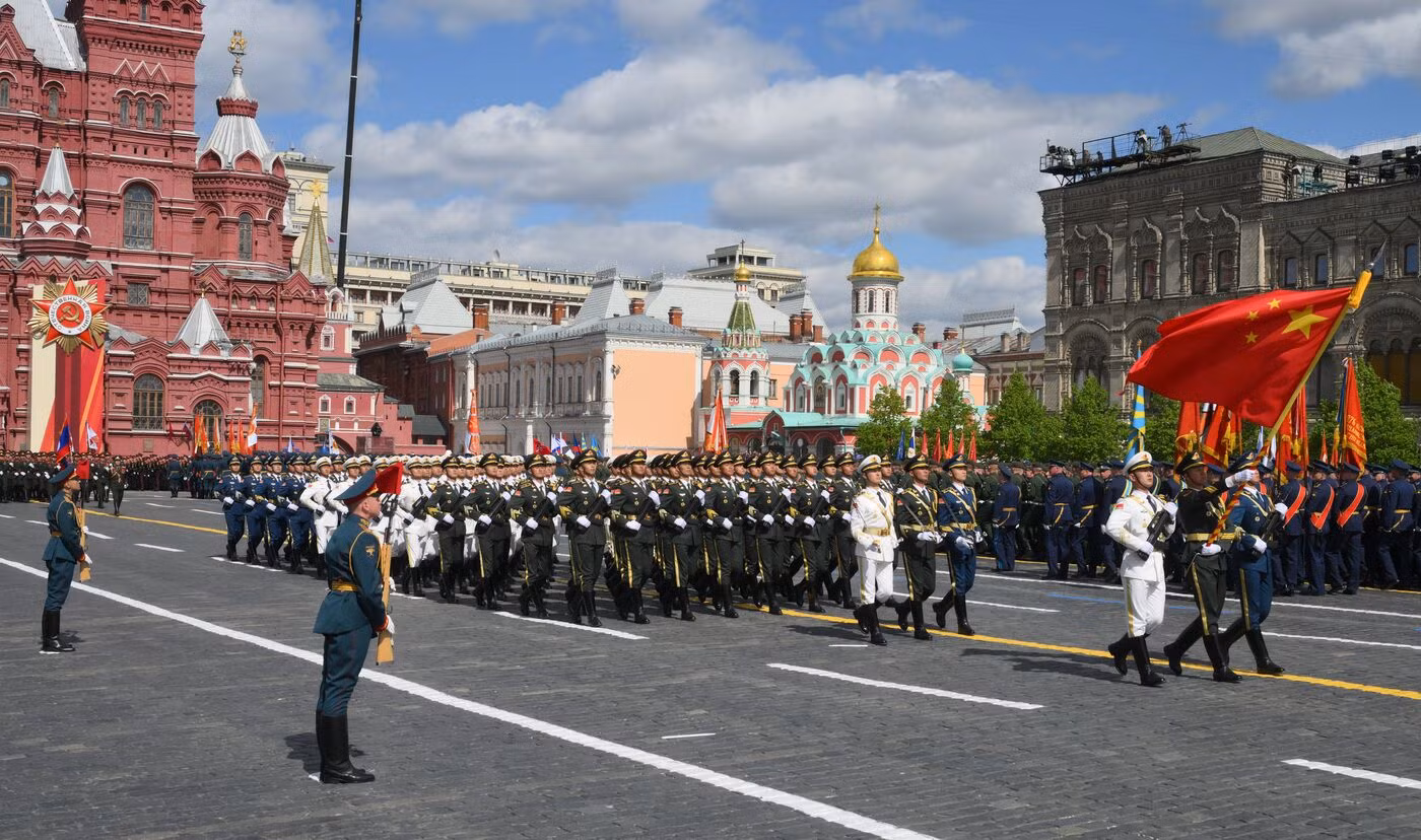 Đoàn Trung Quốc. Đoàn Trung Quốc.
