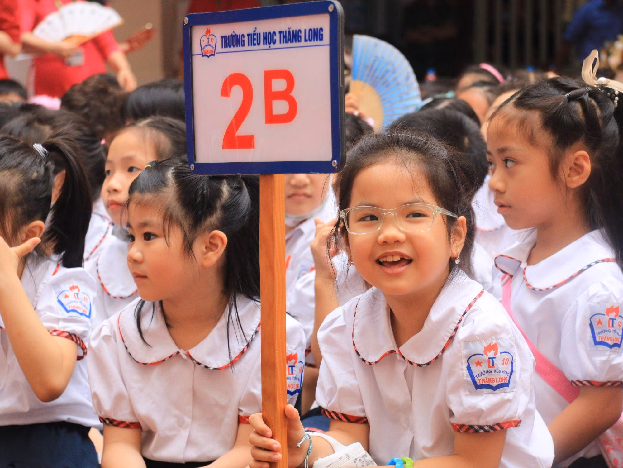 Niềm vui của các em học sinh tại trường Tiểu học Thăng Long (quận Hoàn Kiếm, Hà Nội) trong ngày hội tựu trường. (Ảnh: Nhật Quang)