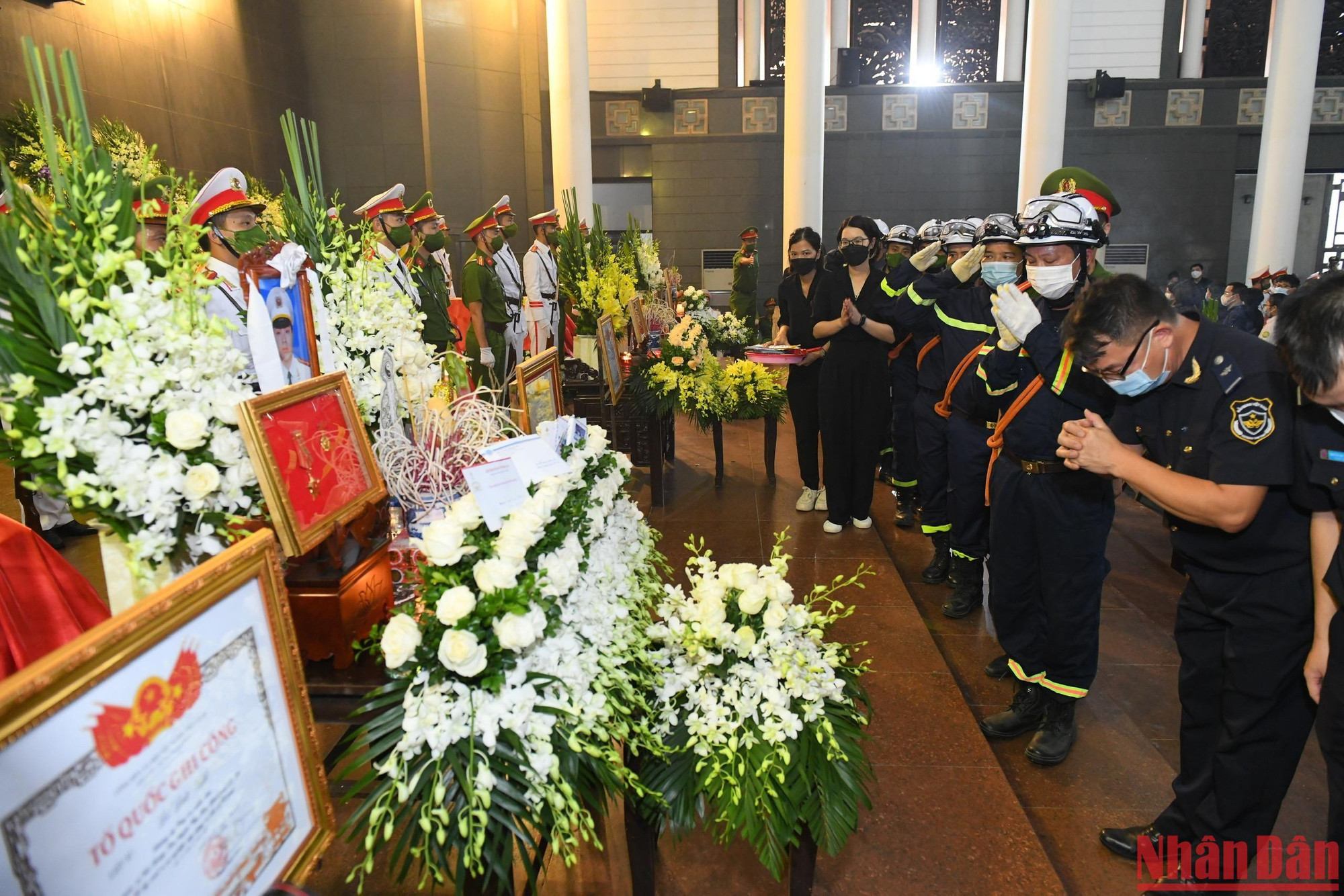 ... hành trình các anh đang đi, chúng tôi sẽ tiếp bước...