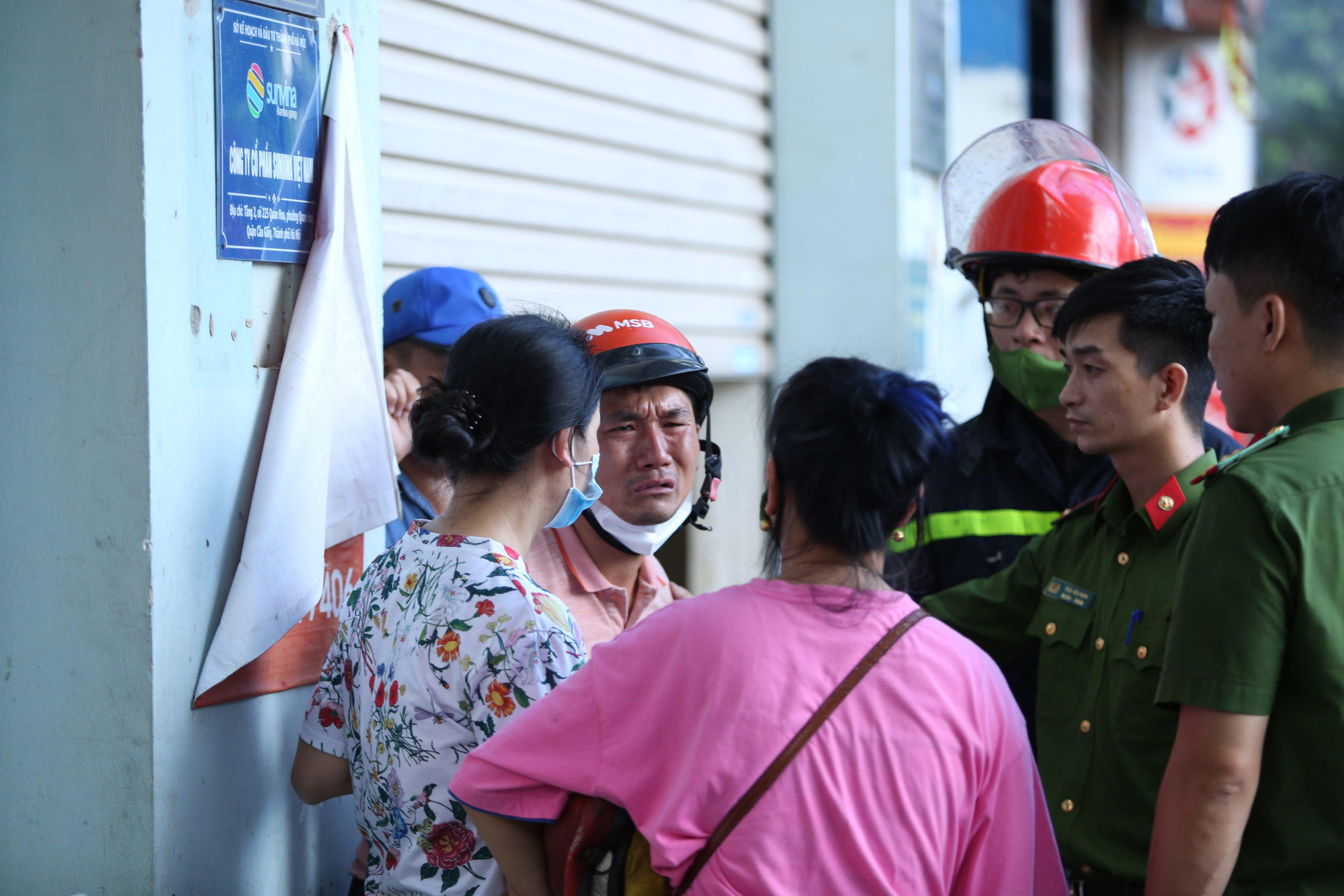 Nỗi đau, nước mắt của người ở lại sẽ không phải điểm kết của cuộc hành trình. Con đường của các anh sẽ được chúng tôi, đồng đội và anh em đi tiếp. Cảm ơn và tạm biệt những người lính anh hùng đã hy sinh vì sự bình yên của nhân dân.