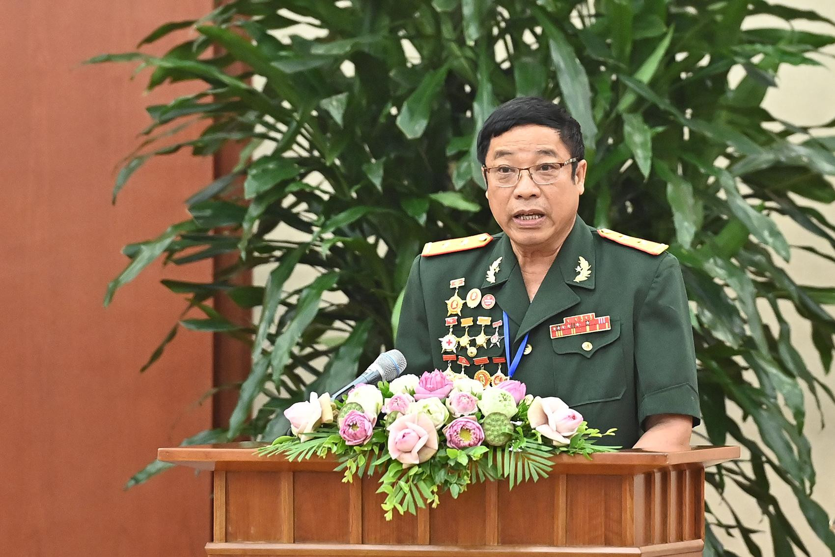 Cựu chiến binh, doanh nhân Nguyễn Duy Nở phát biểu tại buổi gặp mặt. Cựu chiến binh, doanh nhân Nguyễn Duy Nở phát biểu tại buổi gặp mặt.