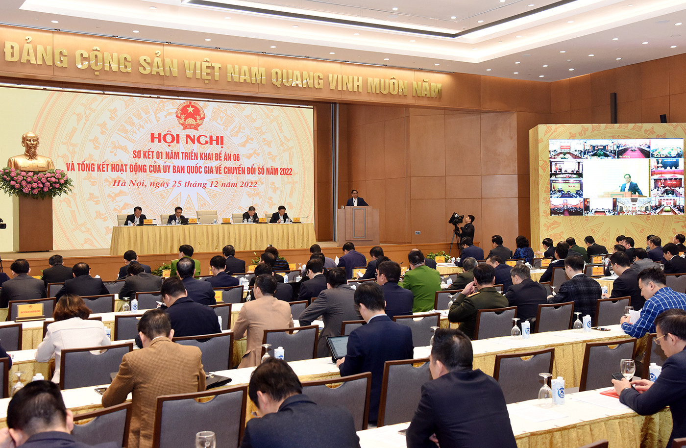 Hội nghị Sơ kết một năm triển khai Đề án 06 và tổng kết hoạt động năm 2022, triển khai các nhiệm vụ năm 2023 của Ủy ban Quốc gia về chuyển đổi số. (Ảnh: Trần Hải)