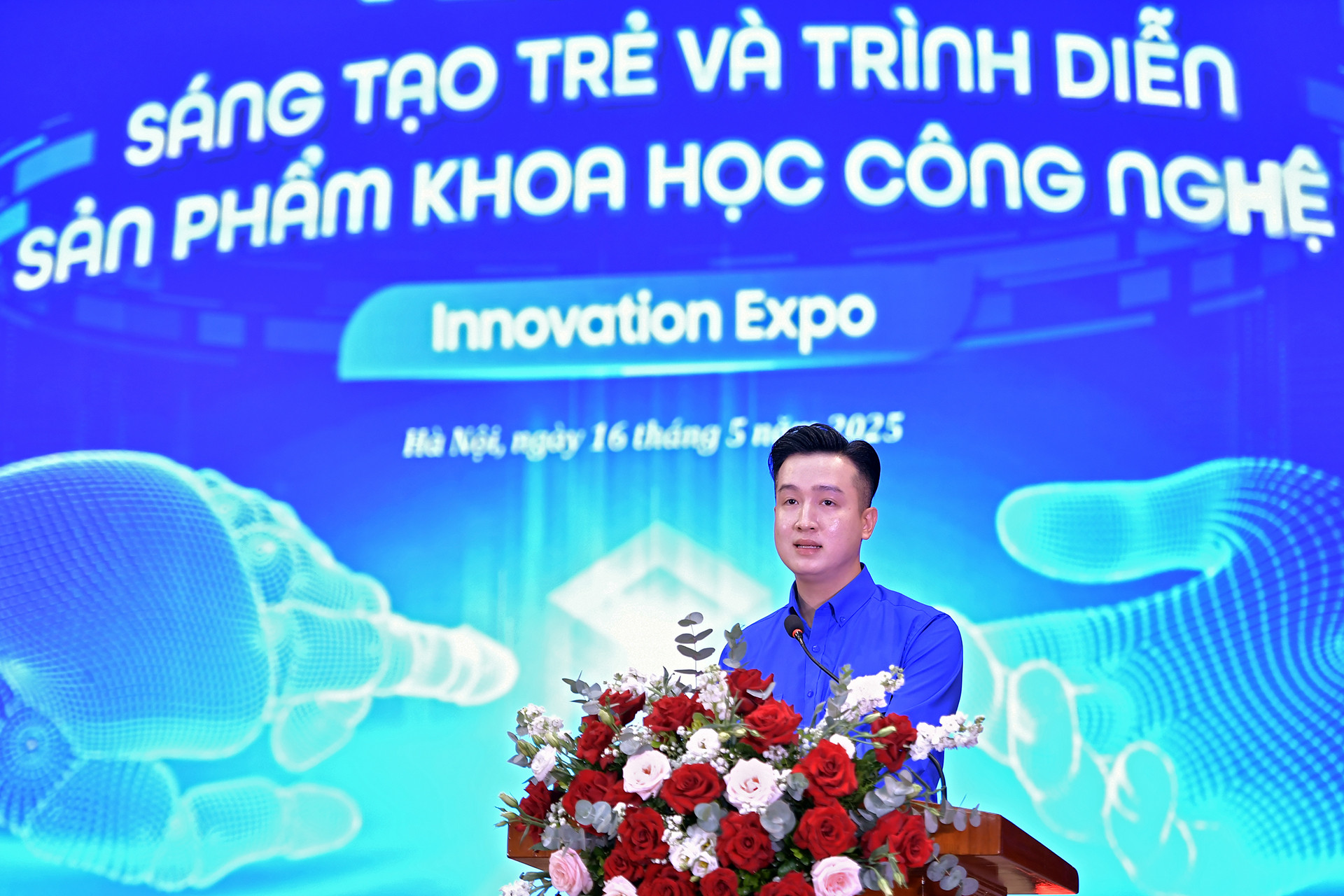 Đồng chí Đào Đức Việt thông tin về Festival sáng tạo trẻ và trình diễn sản phẩm khoa học công nghệ (Innovation Expo). Đồng chí Đào Đức Việt thông tin về Festival sáng tạo trẻ và trình diễn sản phẩm khoa học công nghệ (Innovation Expo).
