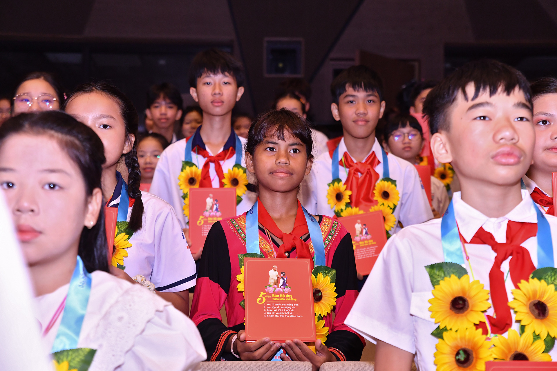 Trong khuôn khổ Đại hội, các đại biểu đã tham dự nhiều hoạt động như lễ báo công với Chủ tịch Hồ Chí Minh, trải nghiệm khoa học công nghệ, lễ trao Giải thưởng Kim Đồng năm học 2024-2025, tham quan Khu di tích Phủ Chủ tịch, Bảo tàng Hồ Chí Minh, Bảo tàng Lịch sử quân sự Việt Nam.