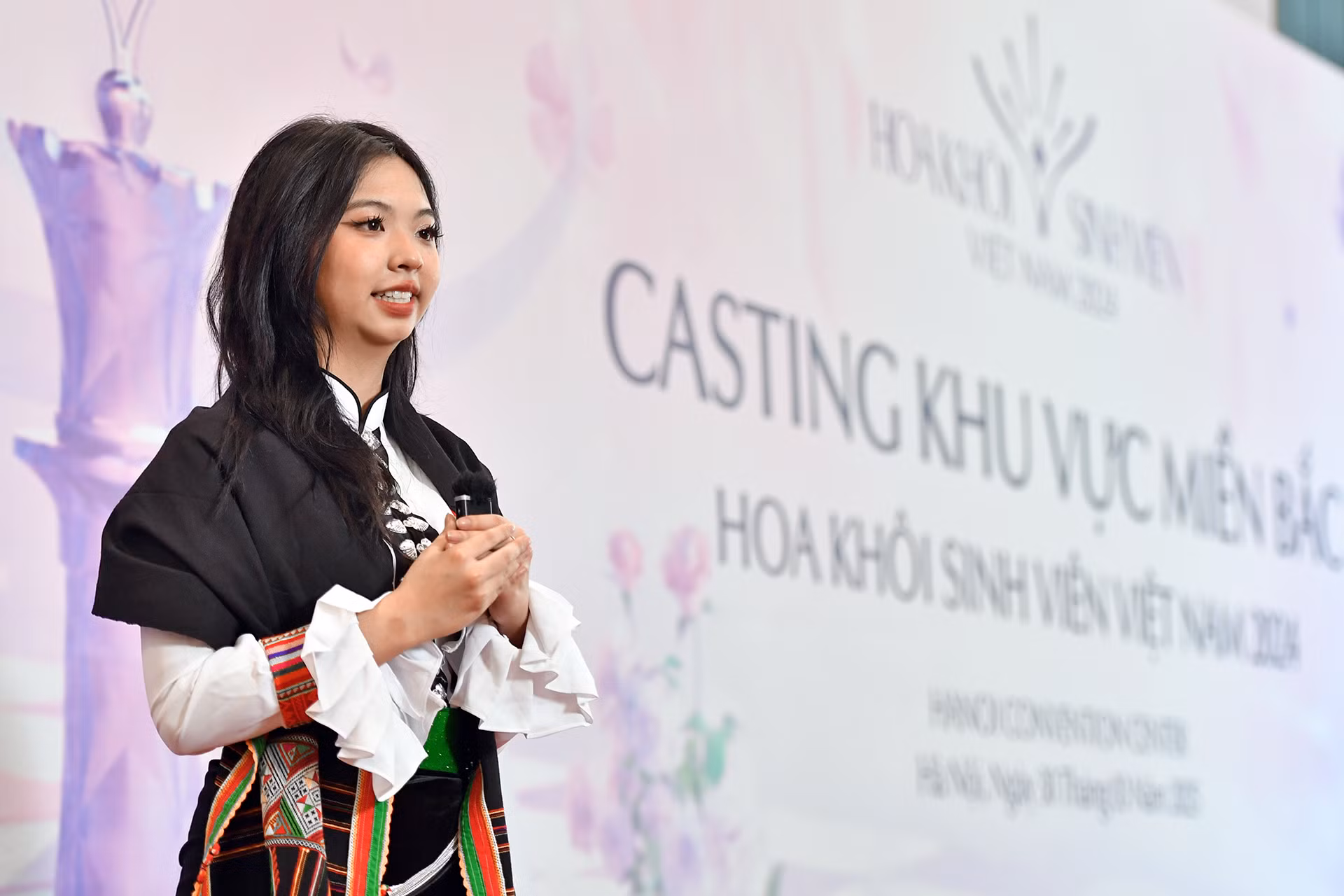 Đây cũng là phần thi chứng kiến sự đa dạng trong thành phần thí sinh tham dự. Không ít thí sinh đến từ khu vực miền núi xa xôi.