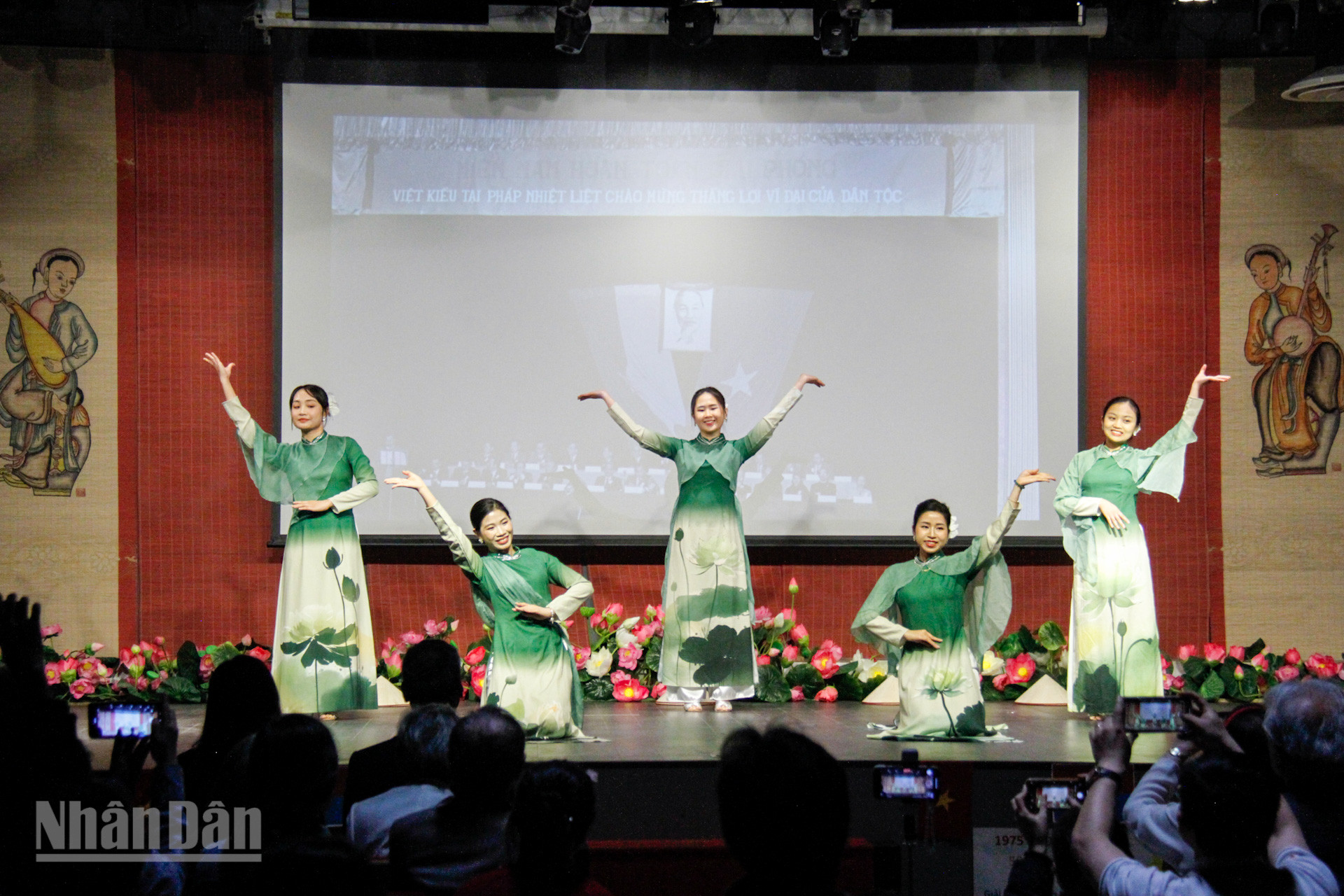 [Ảnh] Kiều bào tại Pháp và hành trình của lòng yêu nước ảnh 10