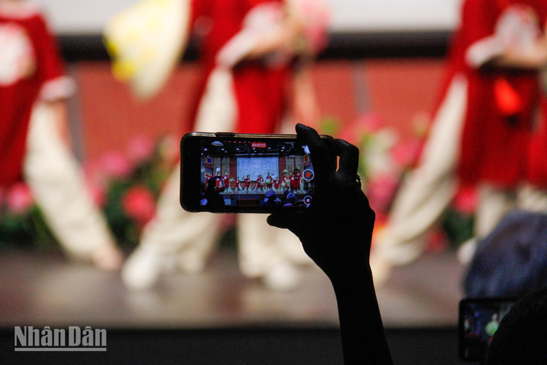 [Ảnh] Kiều bào tại Pháp và hành trình của lòng yêu nước ảnh 7