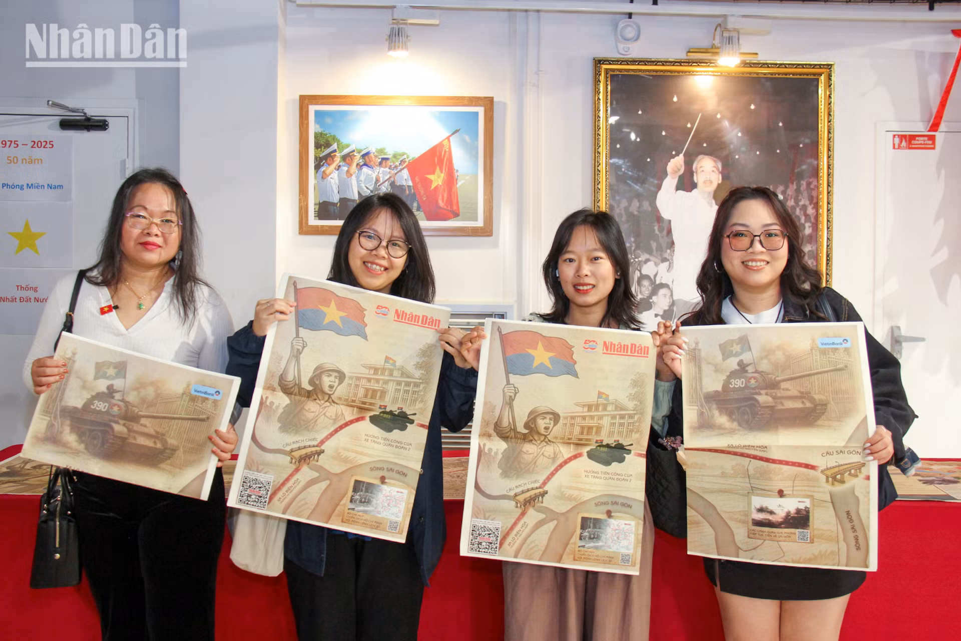 [Ảnh] Kiều bào tại Pháp ôn lại lịch sử qua phụ san đặc biệt kỷ niệm 50 năm thống nhất đất nước ảnh 9