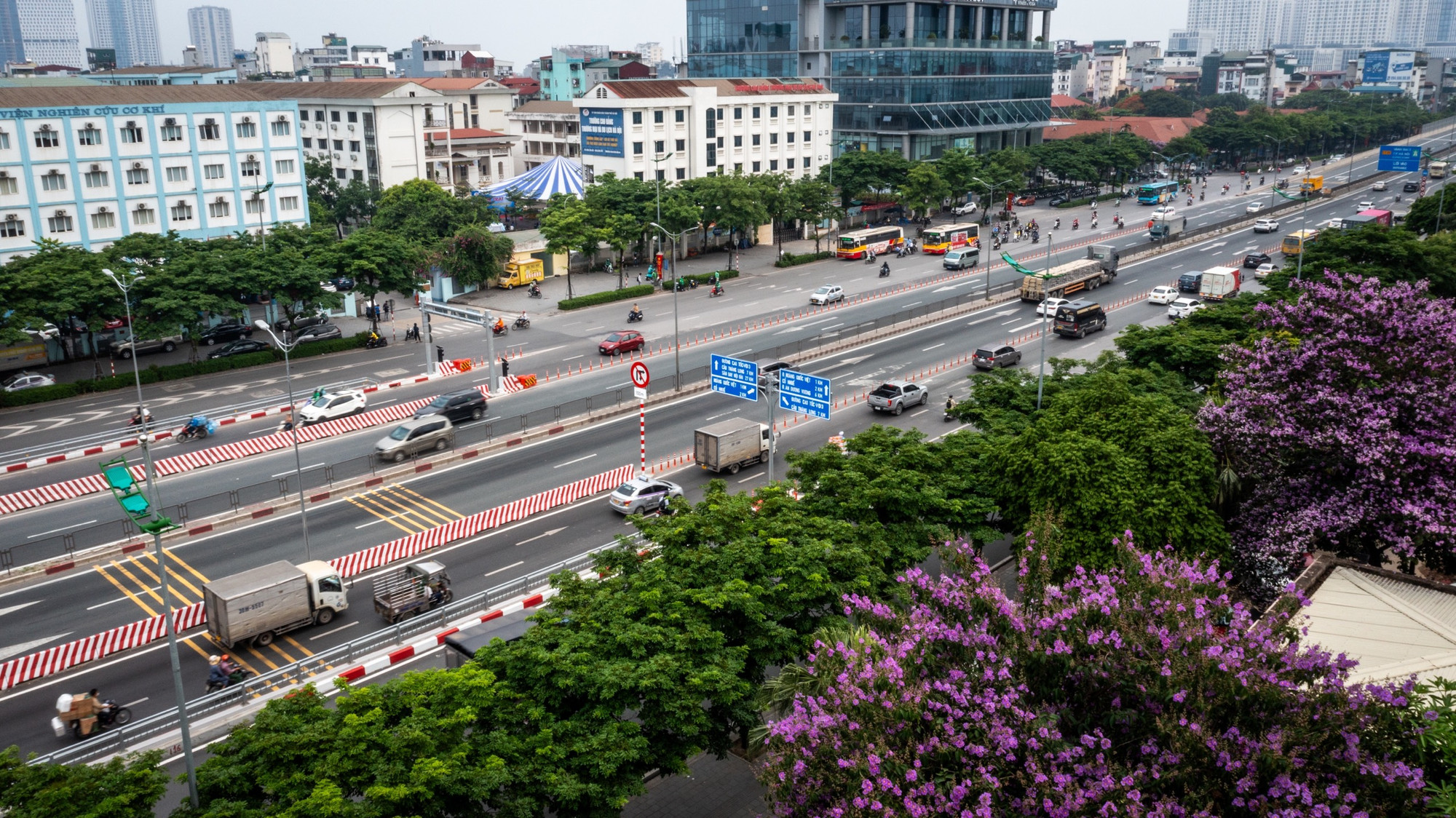 Ghi nhận vào giờ cao điểm buổi sáng ngày 14/5, tình trạng xung đột giao thông tại nút giao này đã cơ bản được giảm tải.