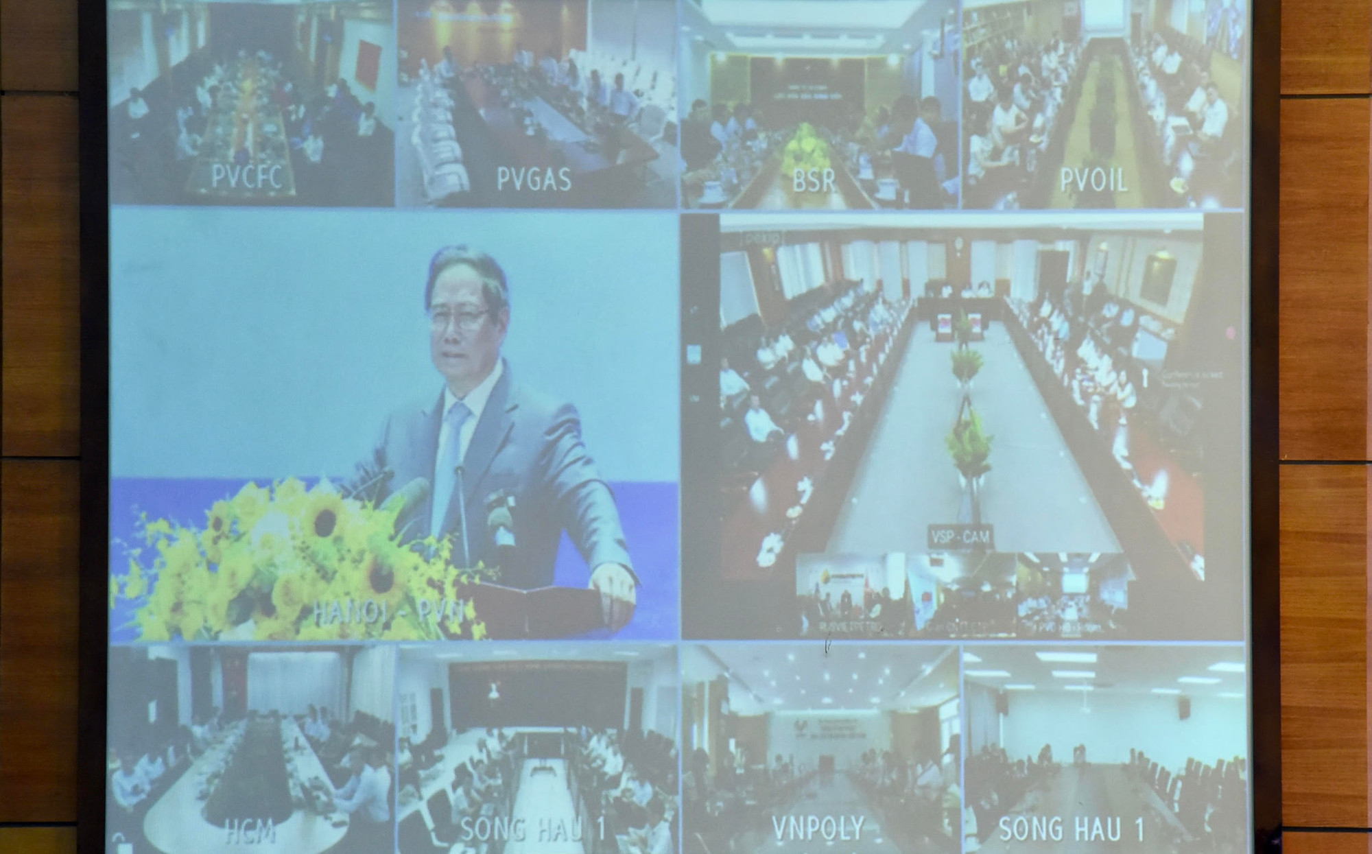 Hội nghị được truyền hình trực tuyến đến các đơn vị trong ngành dầu khí.