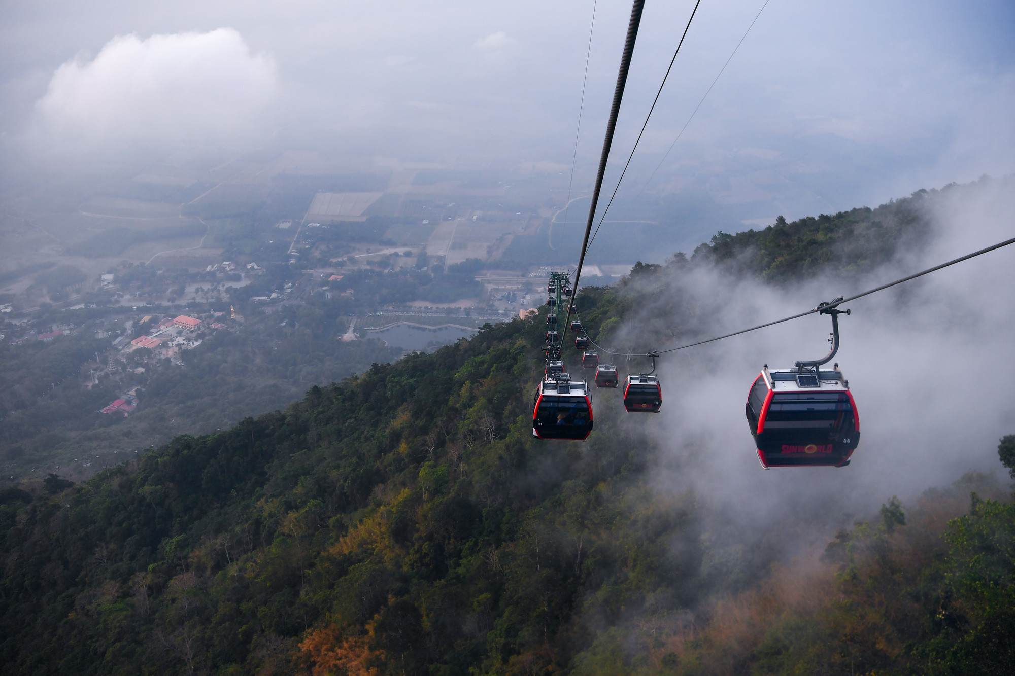[Ảnh] Chiêm ngưỡng biển mây huyền ảo trên đỉnh núi Bà Đen Tây Ninh ảnh 22