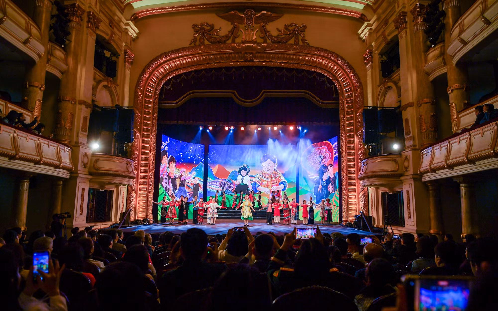 Các tiết mục văn nghệ tại Lễ trao giải. Các tiết mục văn nghệ tại Lễ trao giải.