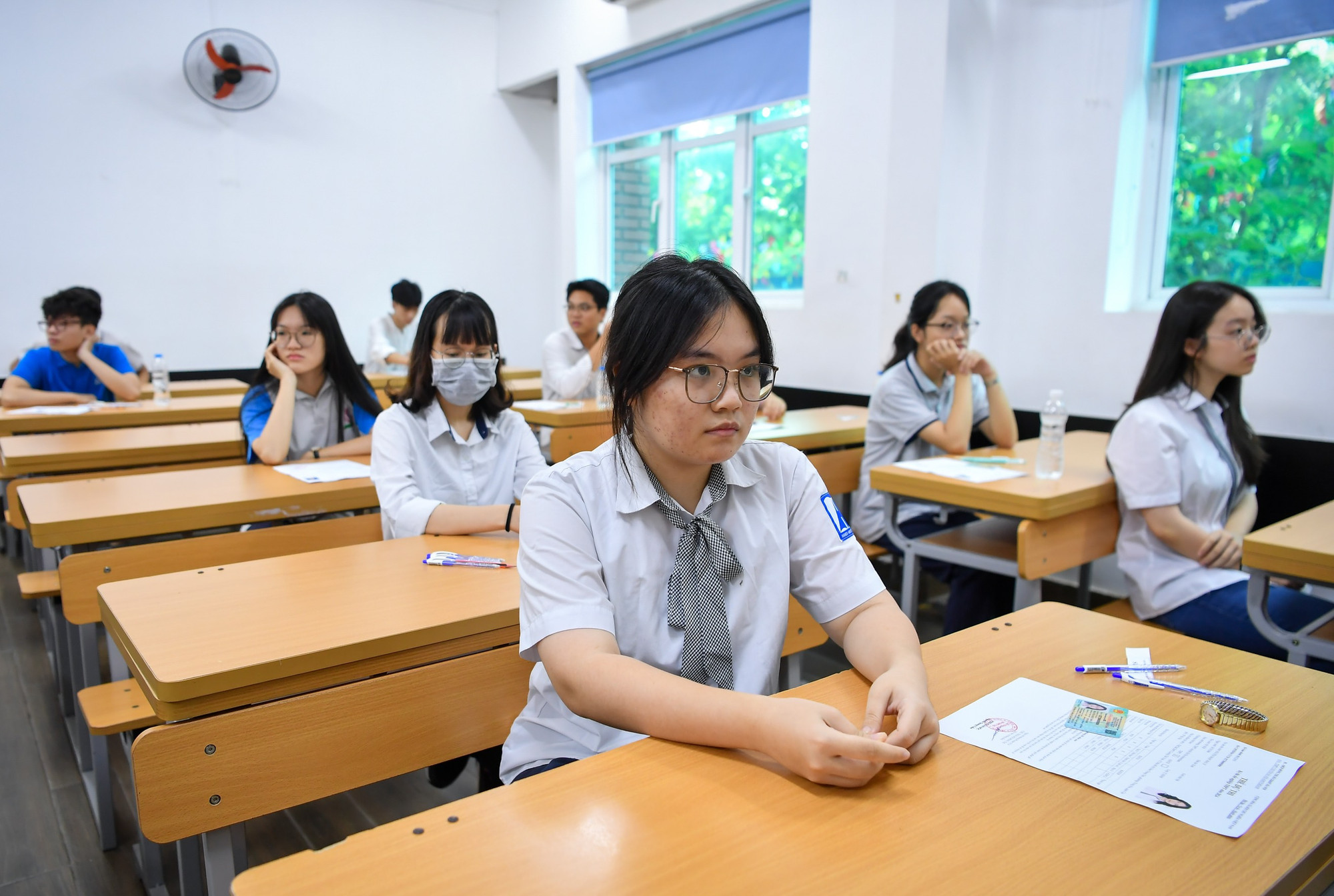 Hồi hộp trong phòng thi.