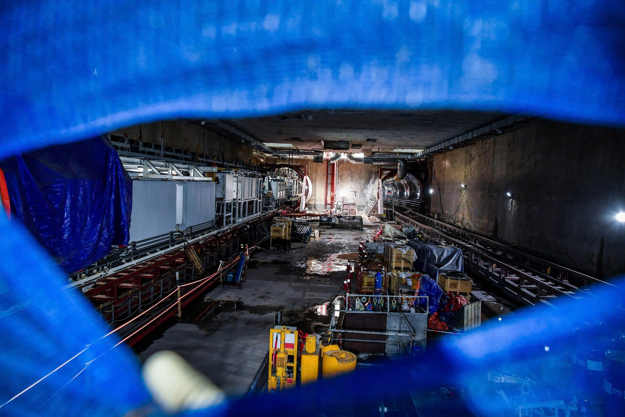 Một góc công trường thi công tại điểm sâu nhất ga S9.