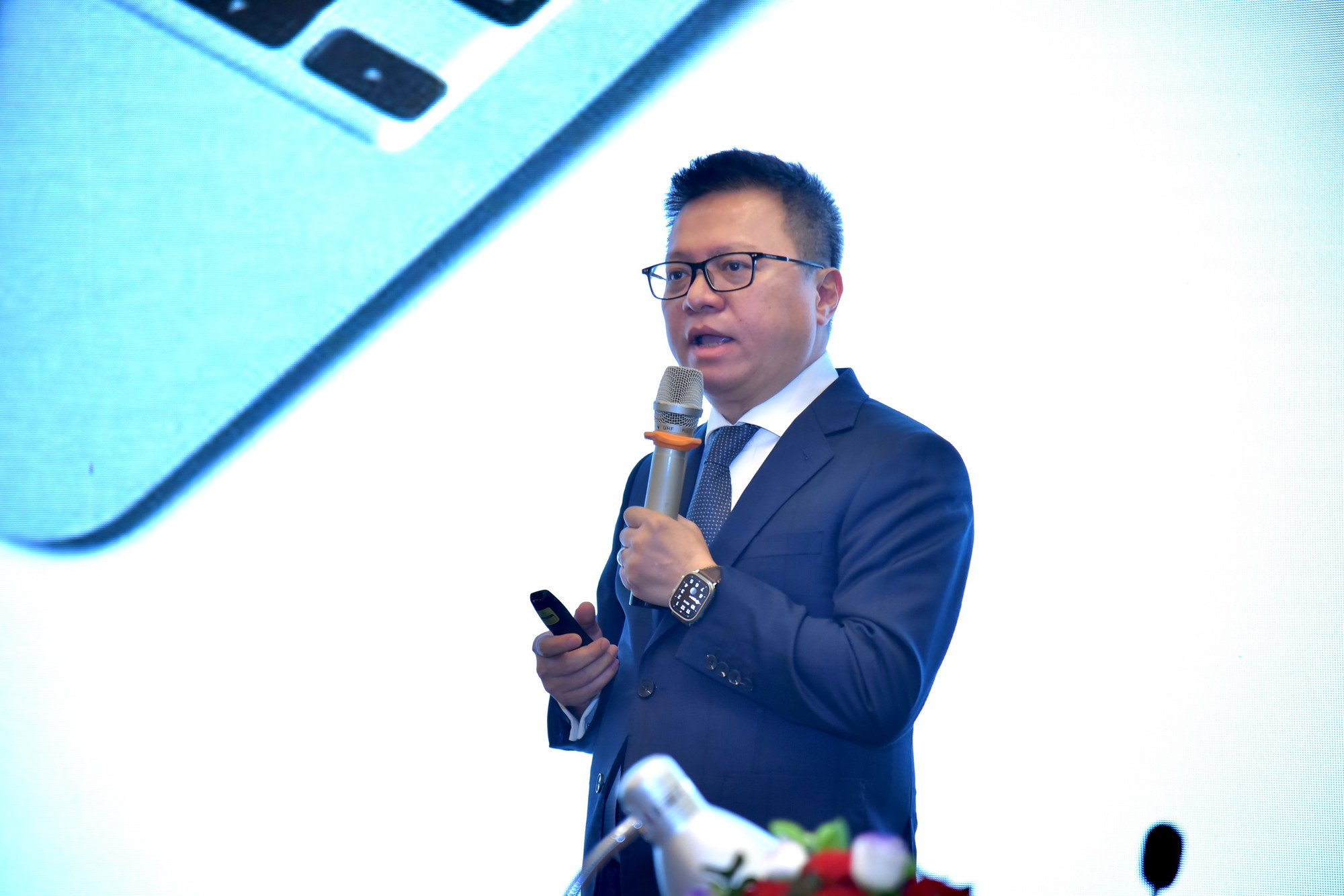 Theo nhà báo Lê Quốc Minh, đây chính là những xu hướng mà các cơ quan báo chí, truyền thông tại Việt Nam có thể tham khảo, thử nghiệm để tìm ra cách tạo thêm nguồn thu trong thời gian tới đây.